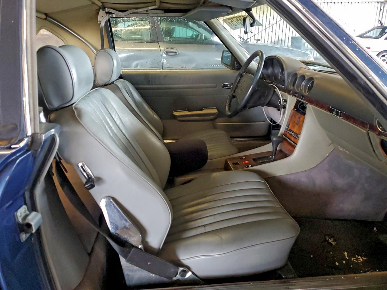 1986 Mercedes-benz 560 Sl Blue vin: WDBBA48D7GA040728