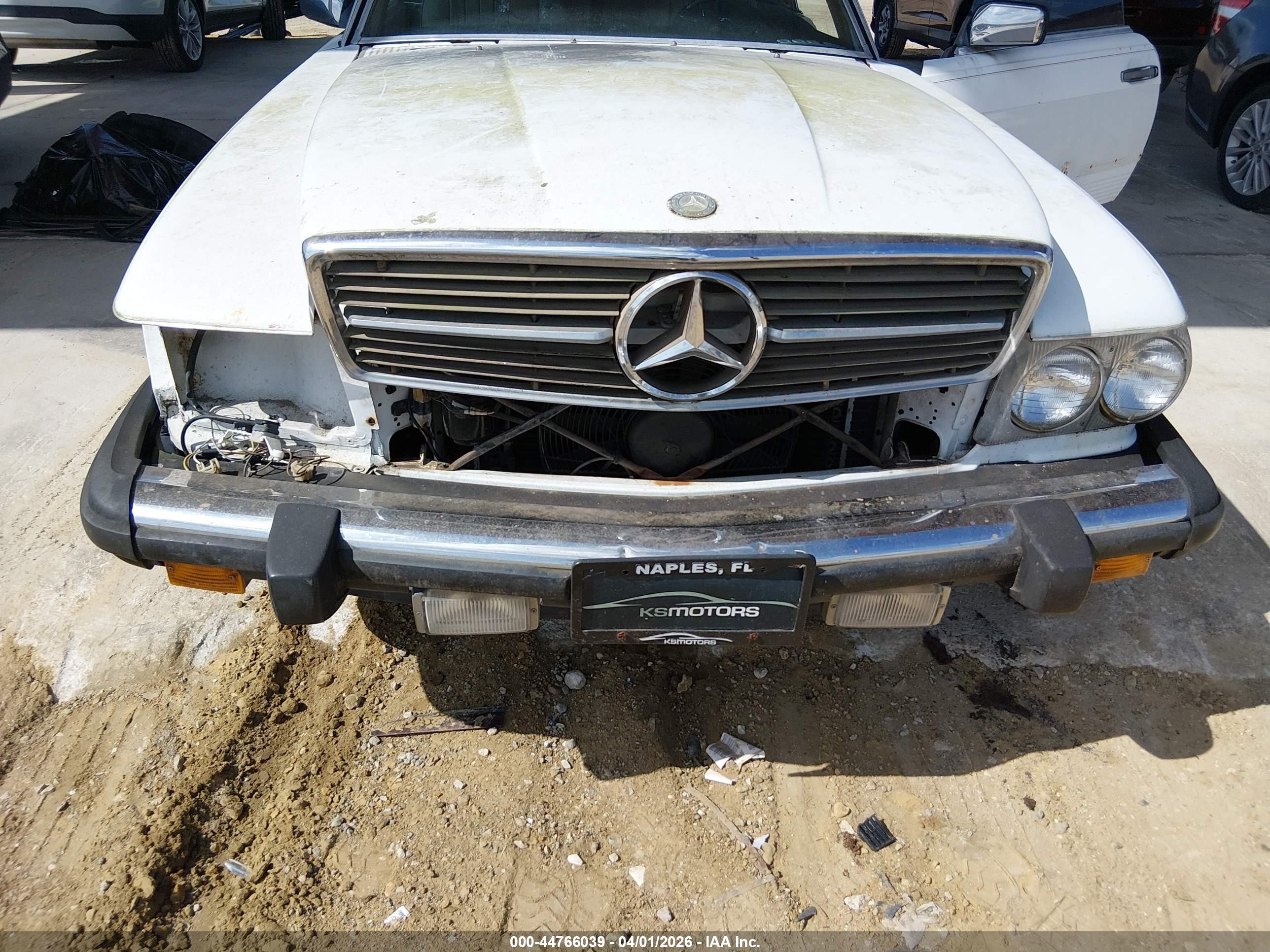1987 Mercedes-benz 560 Sl White vin: WDBBA48D7HA060446