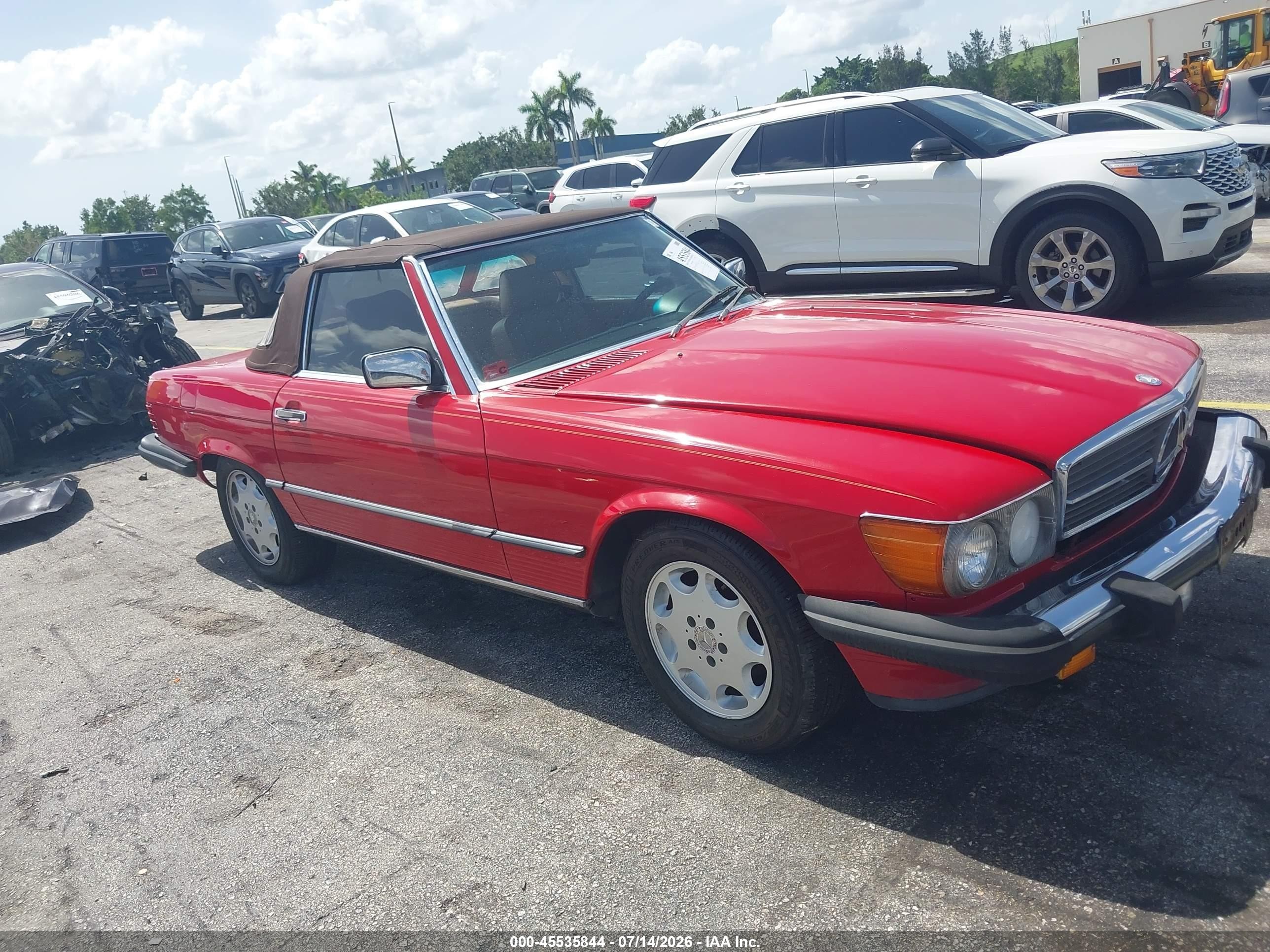 1987 Mercedes-benz 560 Sl Red vin: WDBBA48D7HA064772