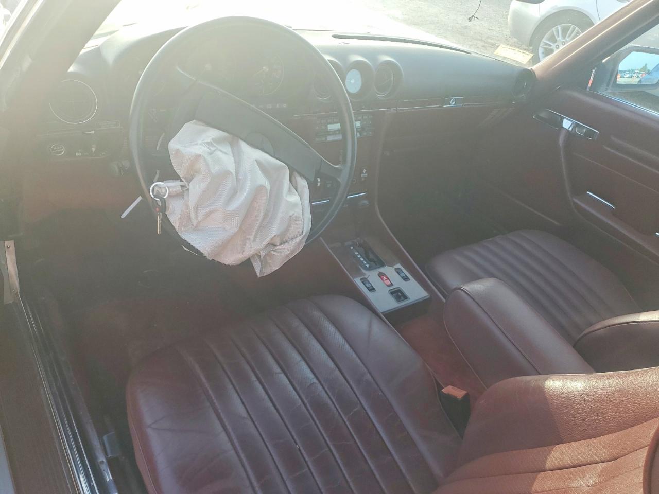 1988 Mercedes-benz 560 Sl Серебряный vin: WDBBA48D7JA085529
