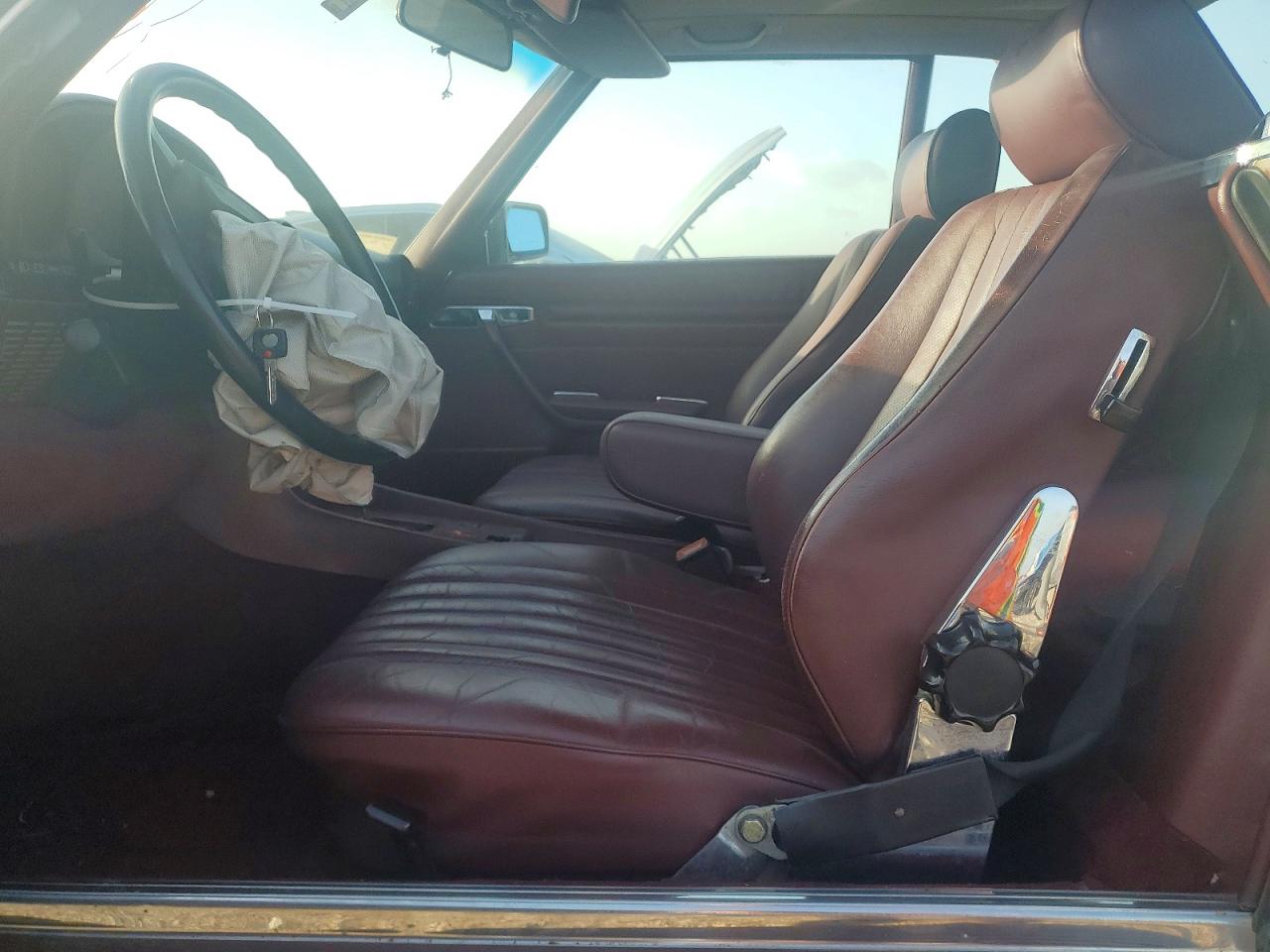1988 Mercedes-benz 560 Sl Серебряный vin: WDBBA48D7JA085529