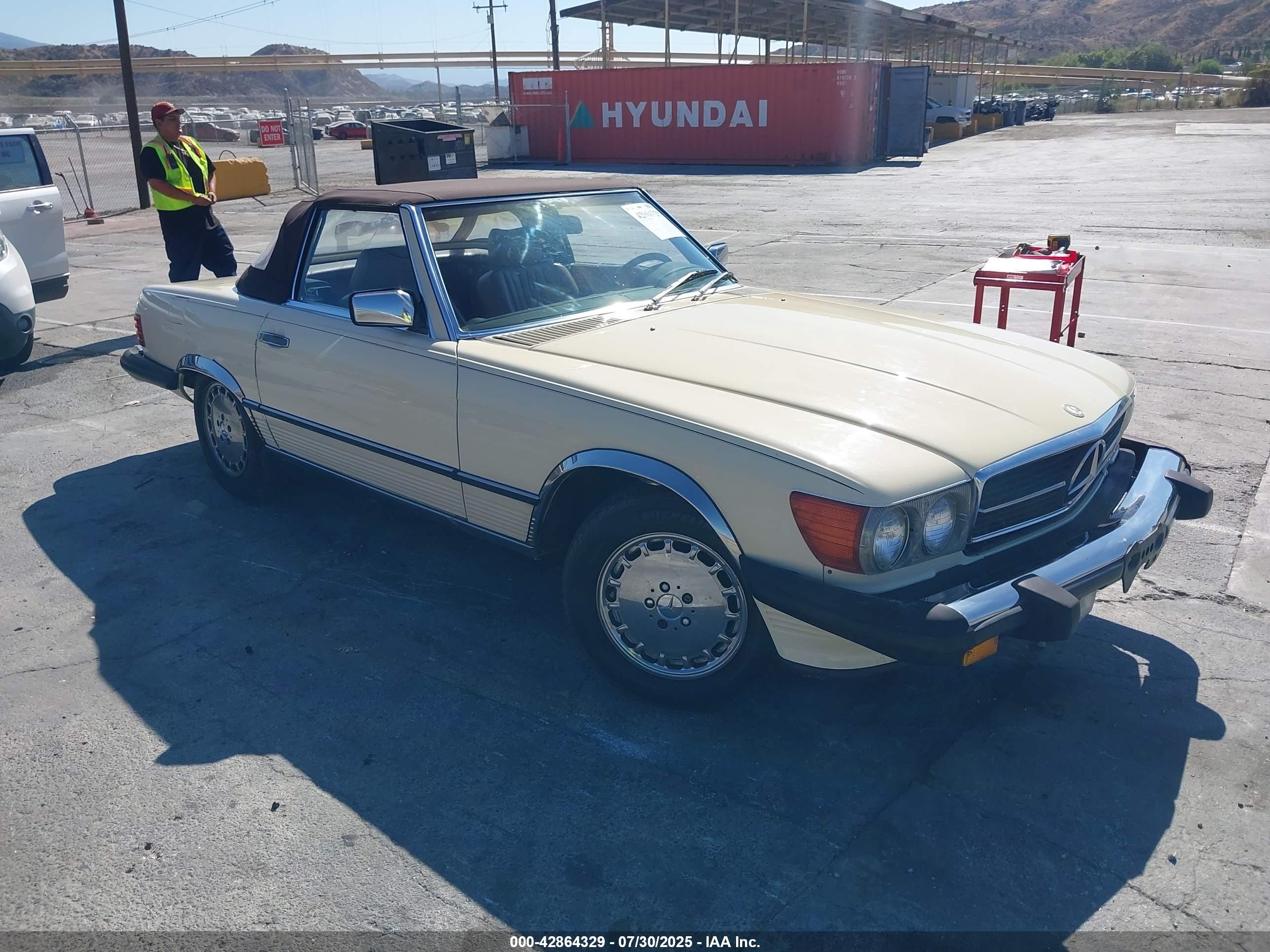 1988 Mercedes-benz 560 Sl Beige vin: WDBBA48D7JA089340