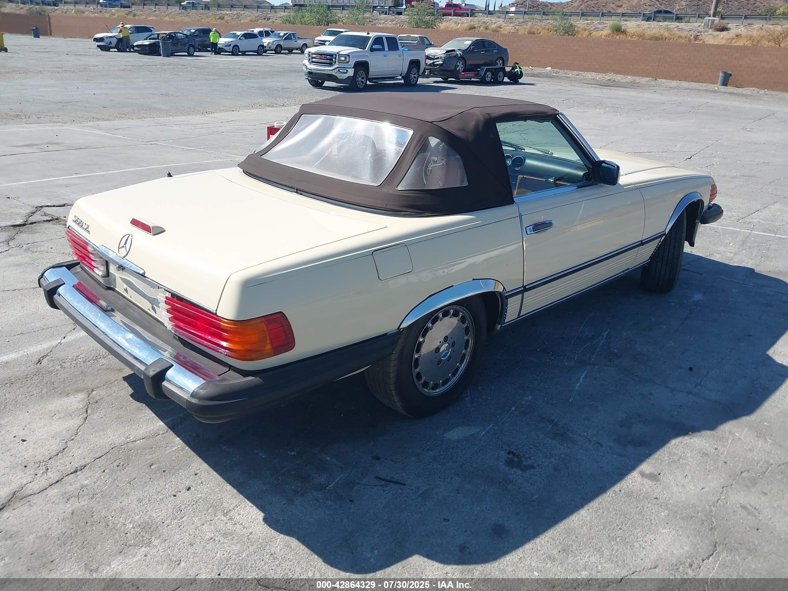1988 Mercedes-benz 560 Sl Beige vin: WDBBA48D7JA089340