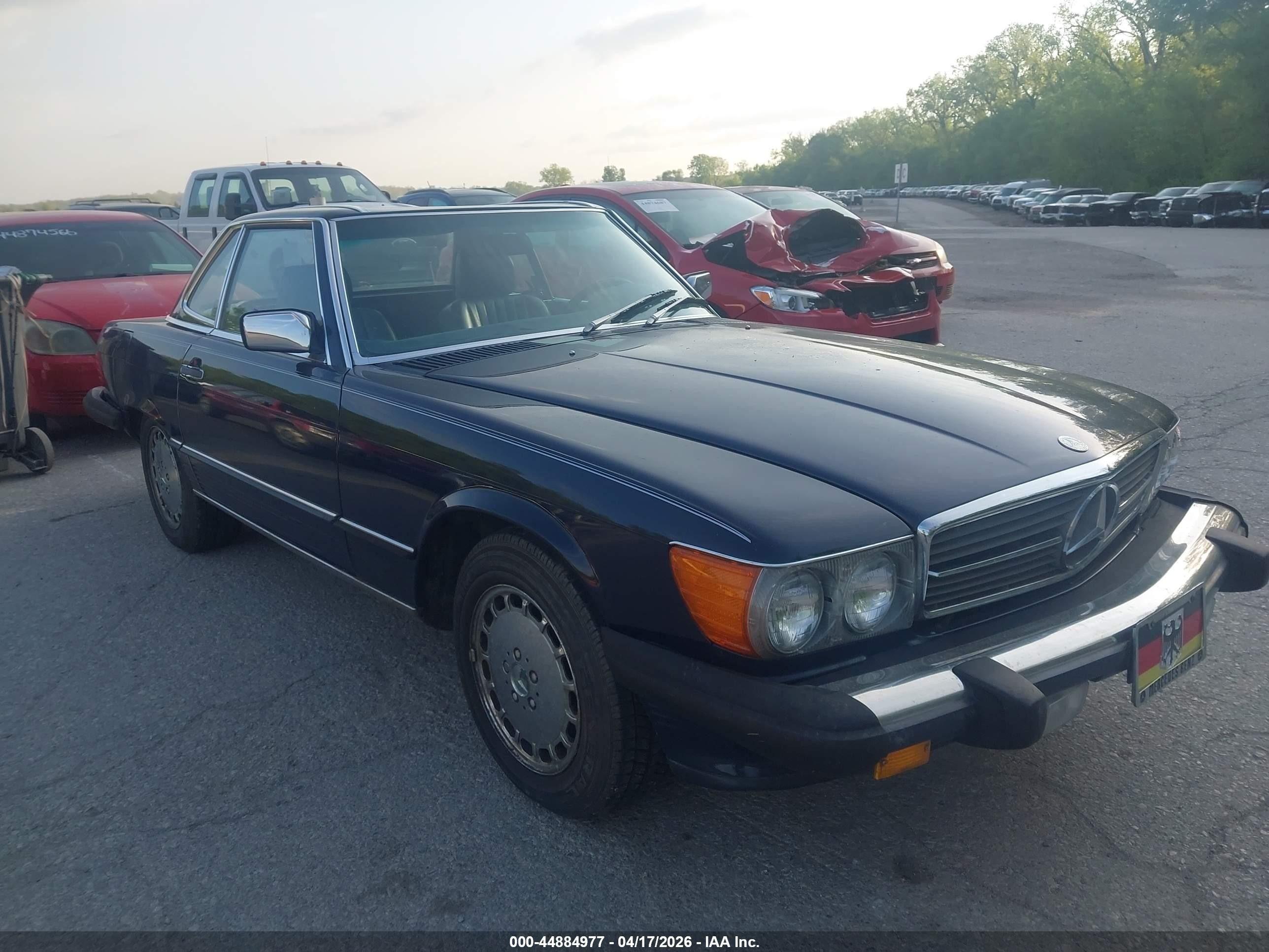 1986 Mercedes-benz 560 Sl Dark Blue vin: WDBBA48D8GA049471