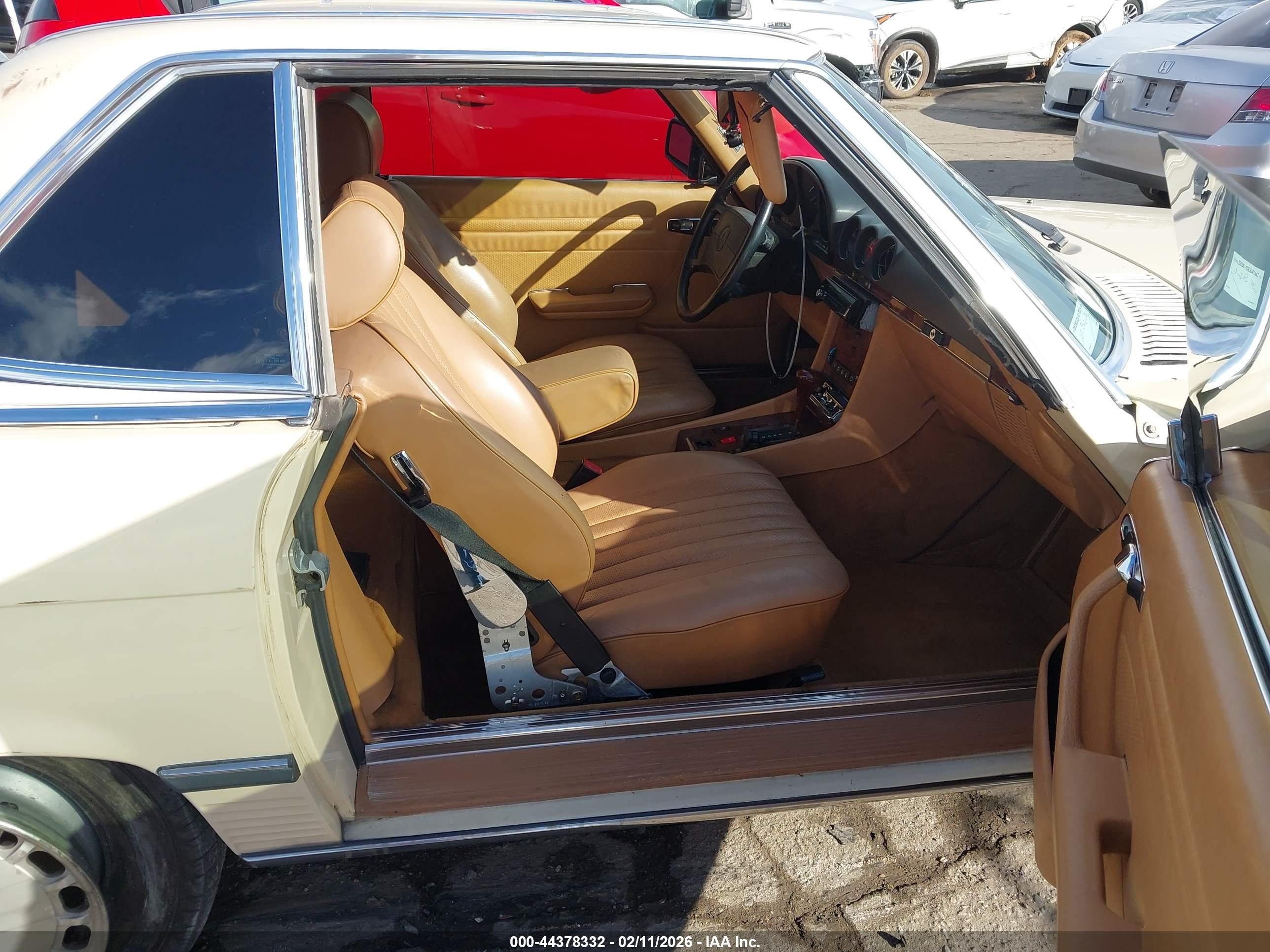 1987 Mercedes-benz 560 Sl Beige vin: WDBBA48D8HA057846