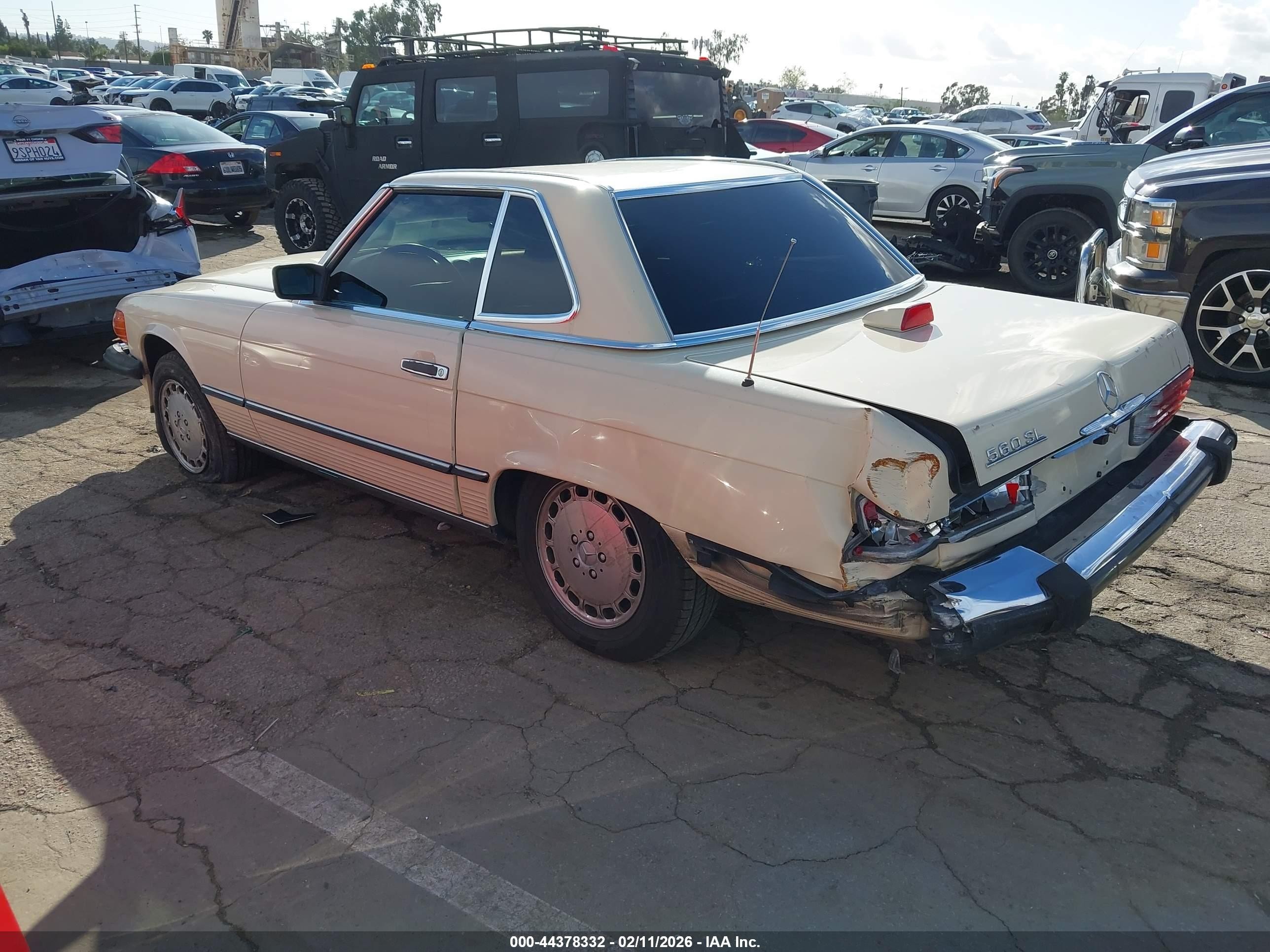 1987 Mercedes-benz 560 Sl Beige vin: WDBBA48D8HA057846