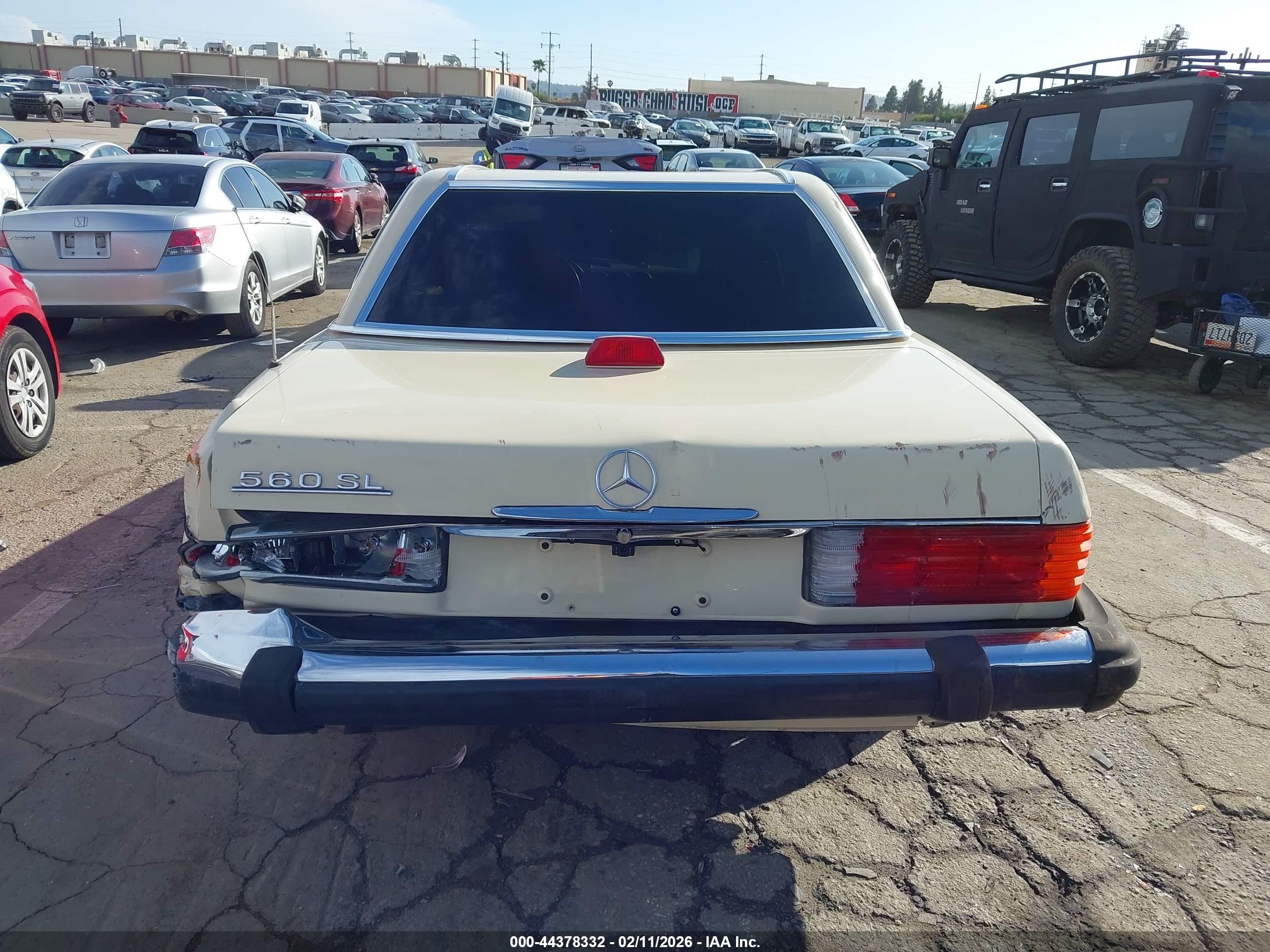 1987 Mercedes-benz 560 Sl Beige vin: WDBBA48D8HA057846