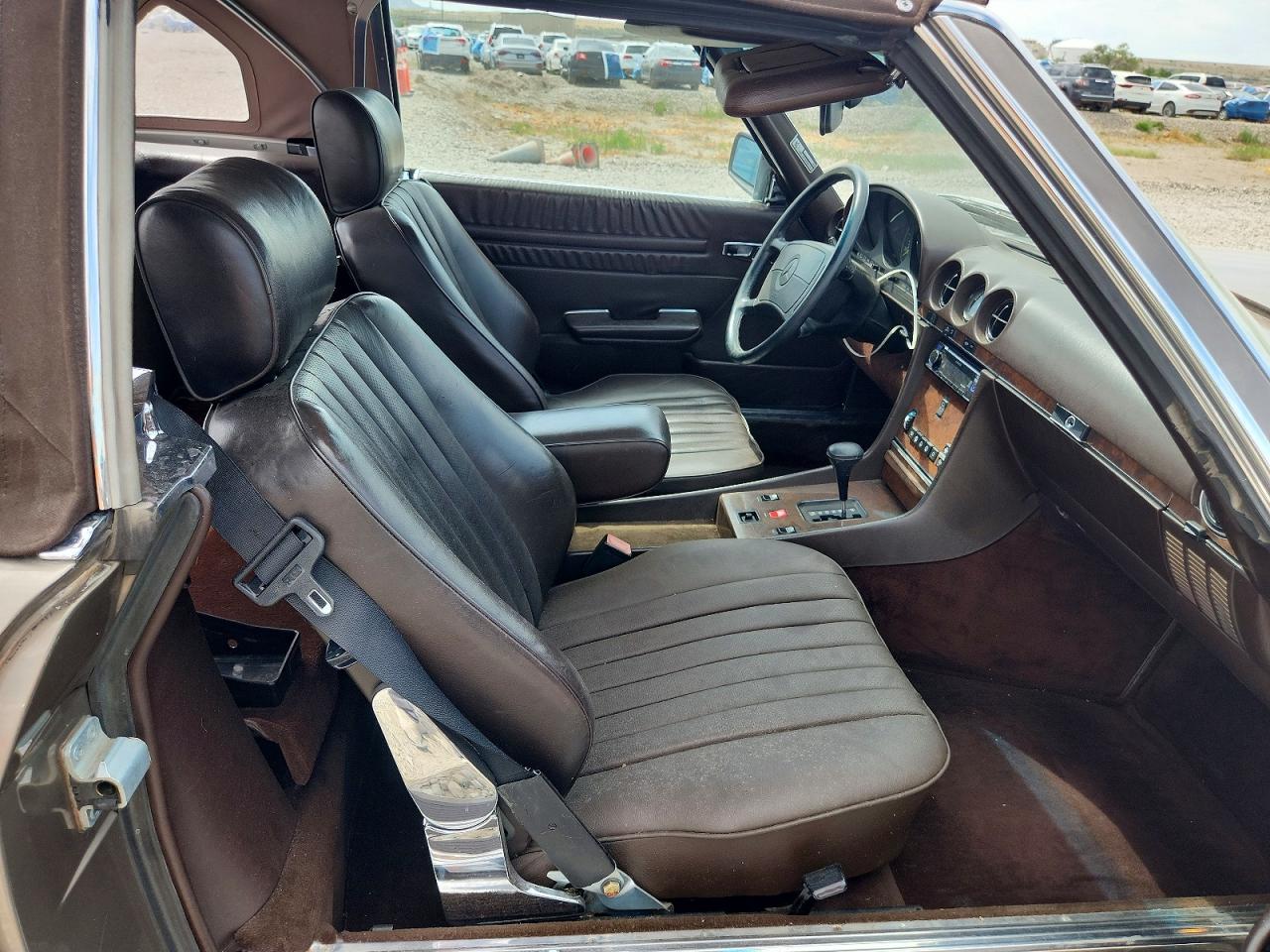 1987 Mercedes-benz 560 Sl Tan vin: WDBBA48D8HA070757