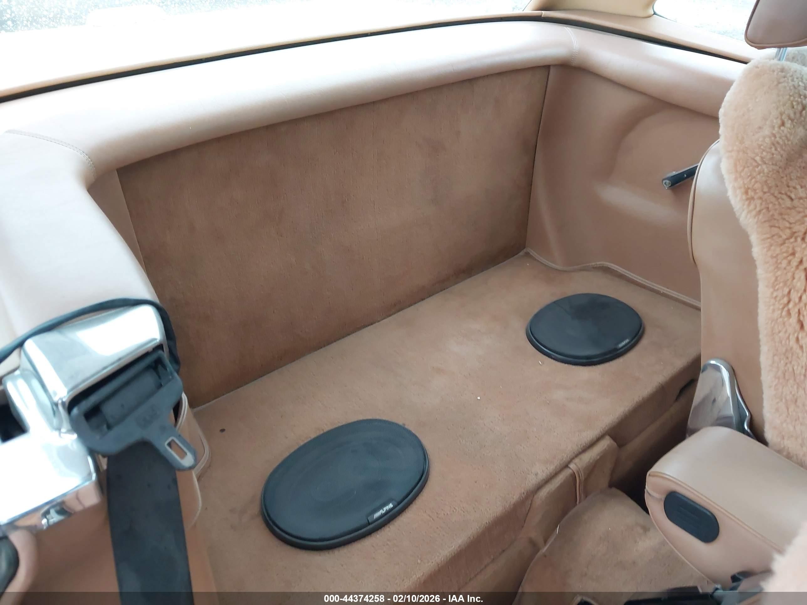 1988 Mercedes-benz 560 Sl Золотой vin: WDBBA48D8JA078105