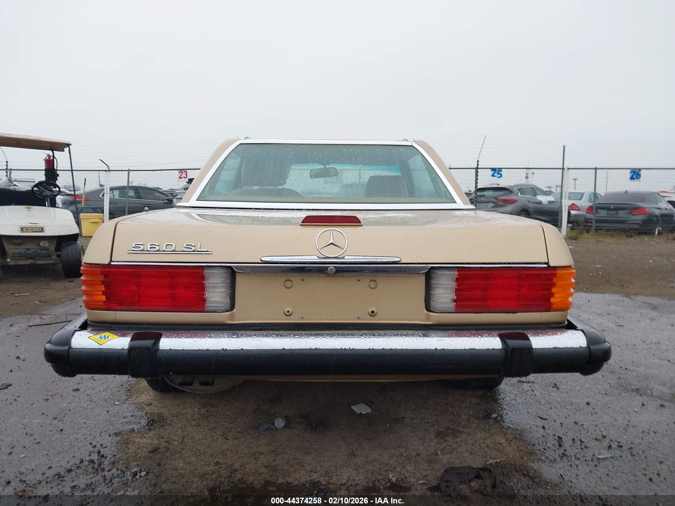1988 Mercedes-benz 560 Sl Золотой vin: WDBBA48D8JA078105
