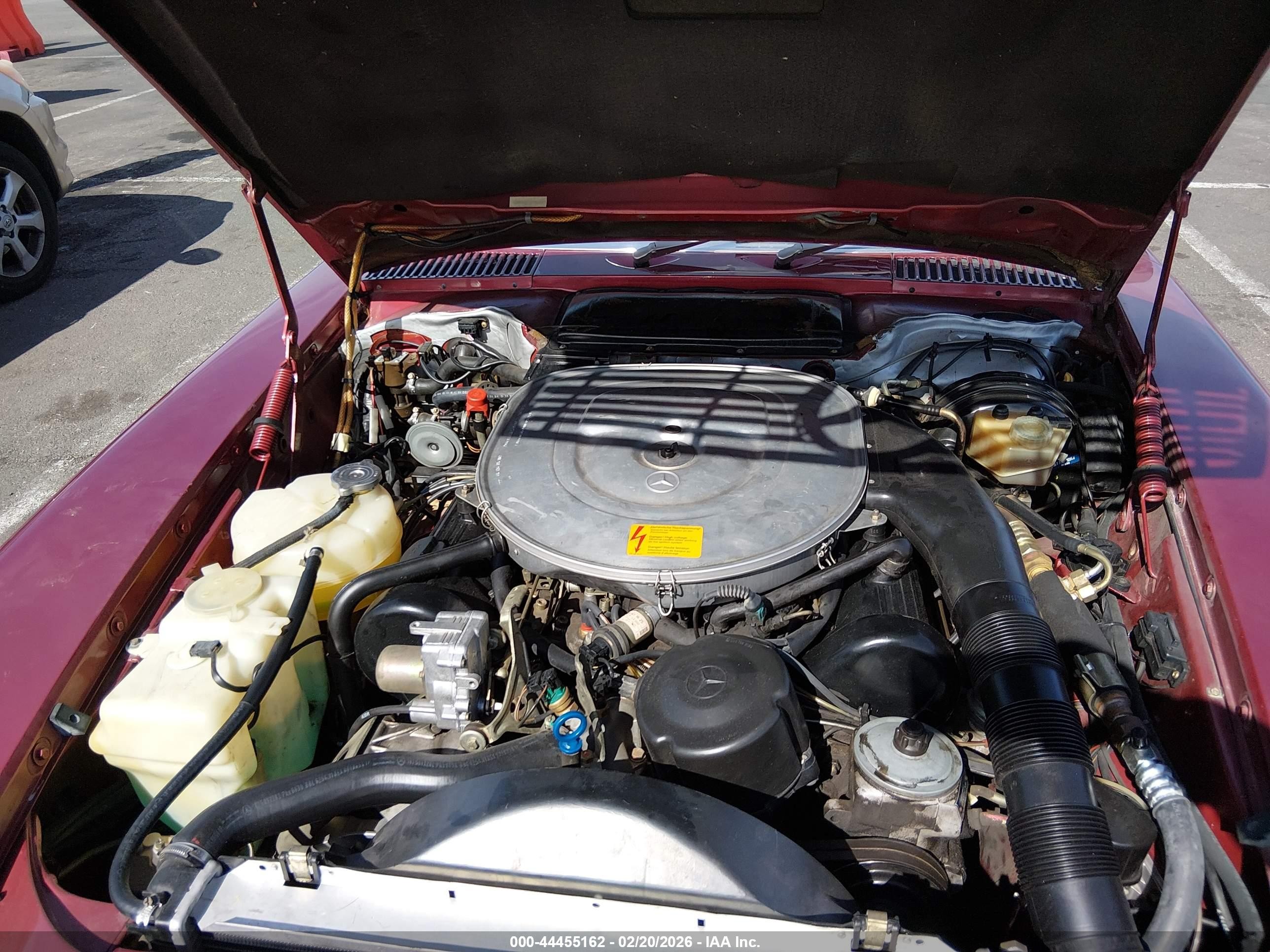 1989 Mercedes-benz 560 Sl Burgundy vin: WDBBA48D8KA104705