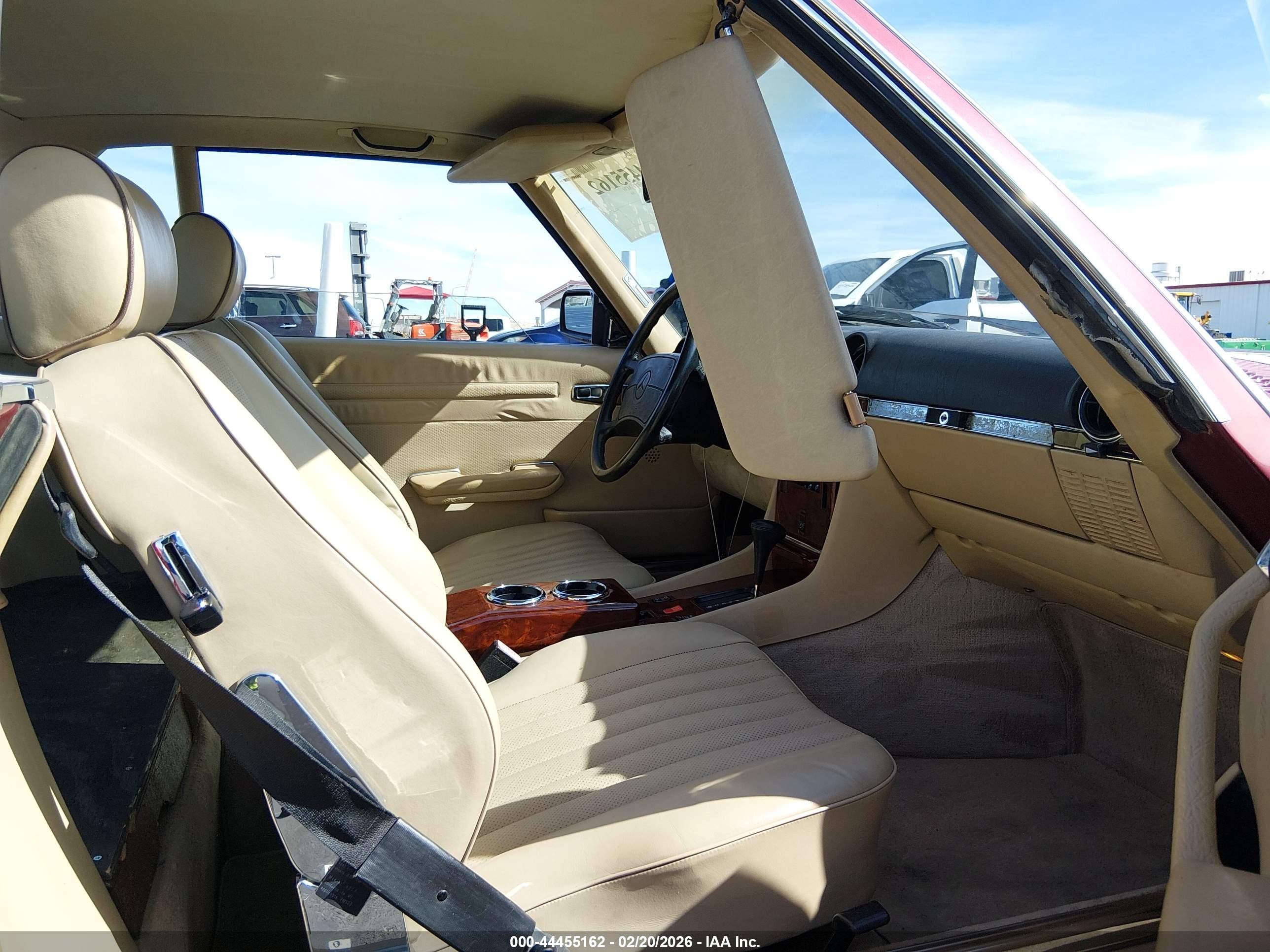 1989 Mercedes-benz 560 Sl Burgundy vin: WDBBA48D8KA104705