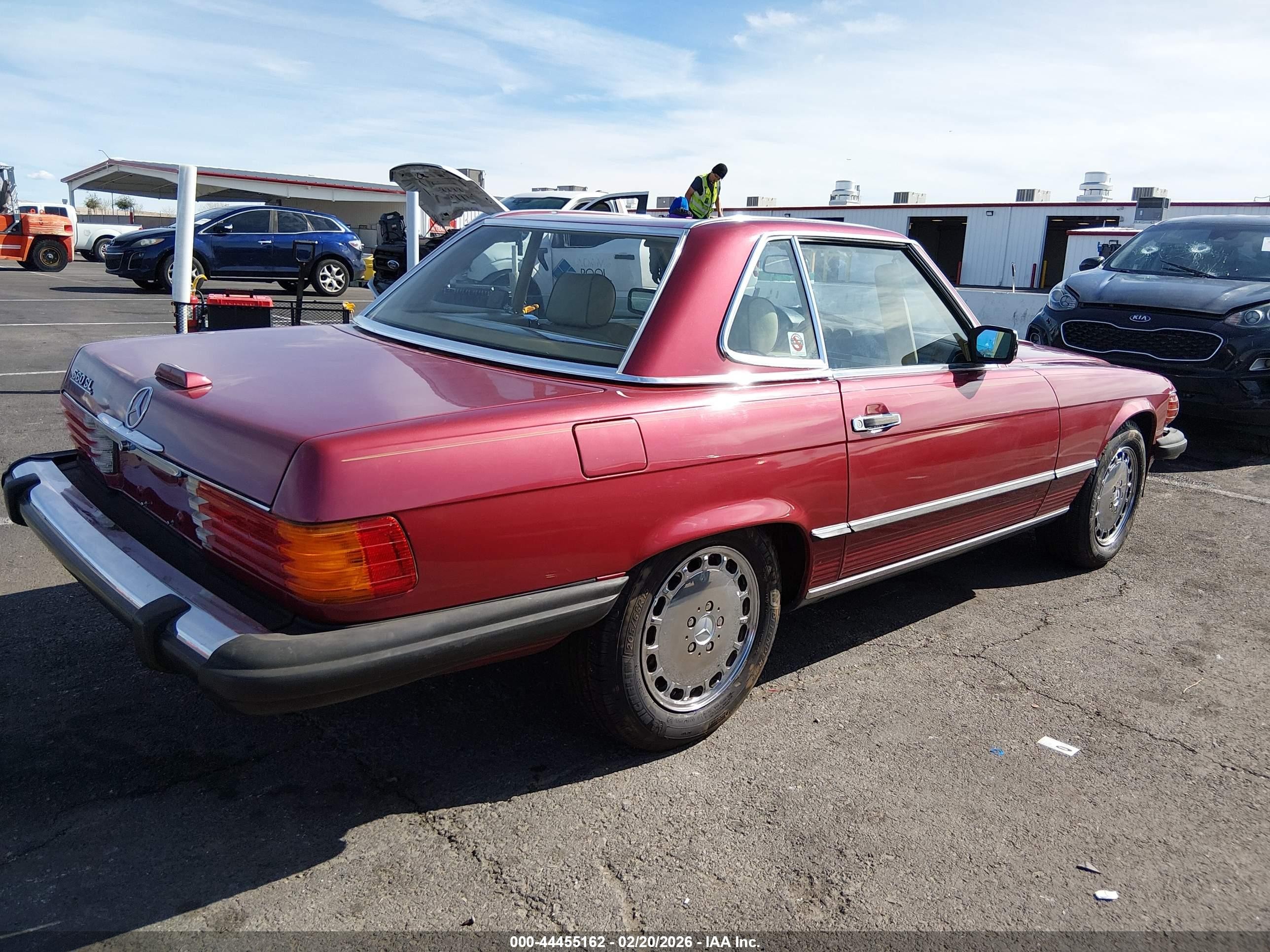 1989 Mercedes-benz 560 Sl Burgundy vin: WDBBA48D8KA104705