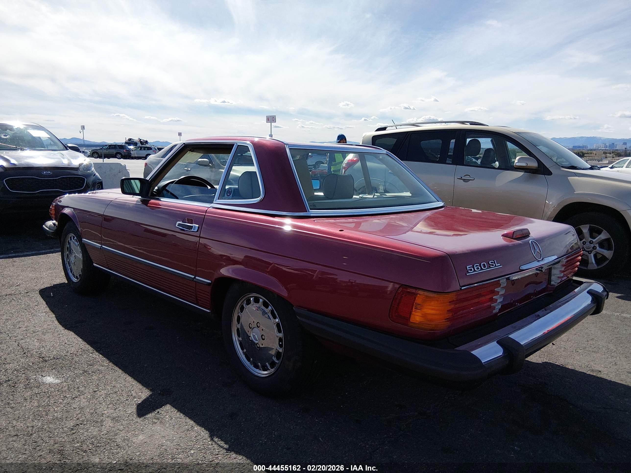 1989 Mercedes-benz 560 Sl Burgundy vin: WDBBA48D8KA104705