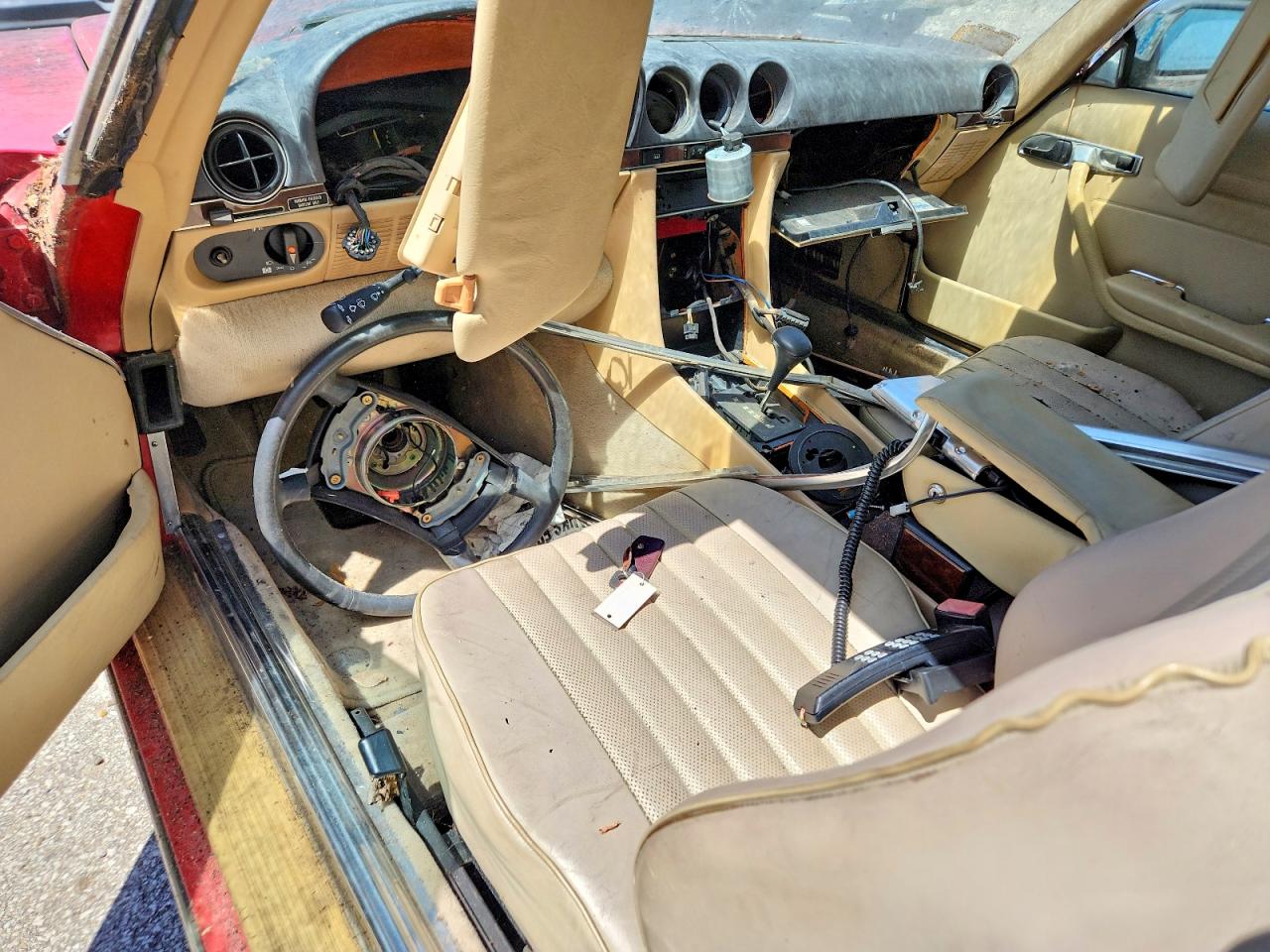 1988 Mercedes-benz 560 Sl Red vin: WDBBA48D9JA078307