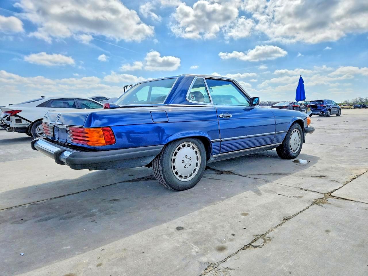 1986 Mercedes-benz 560 Sl Blue vin: WDBBA48DXGA041937
