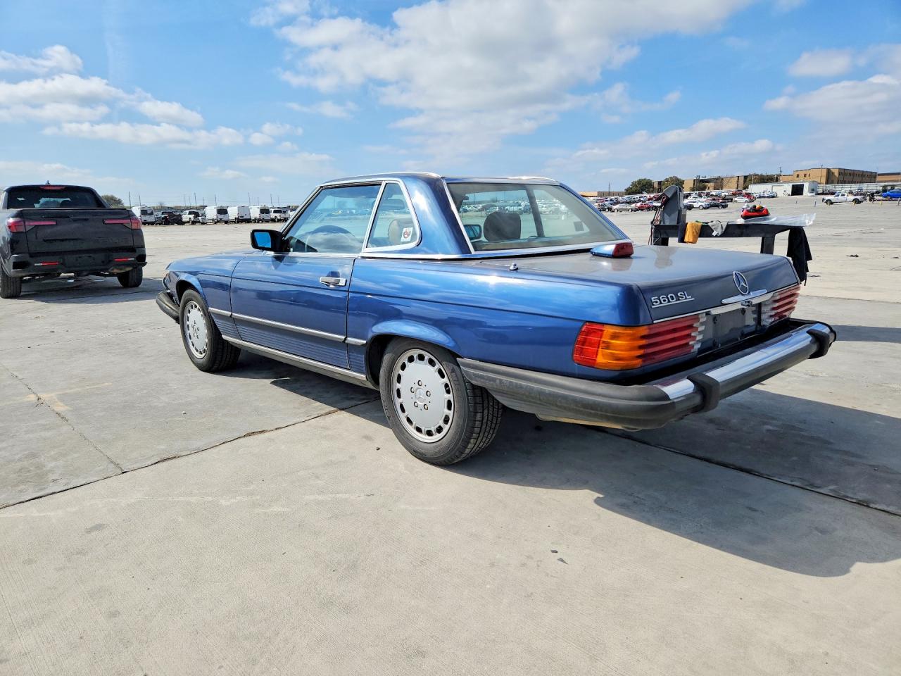 1986 Mercedes-benz 560 Sl Blue vin: WDBBA48DXGA041937