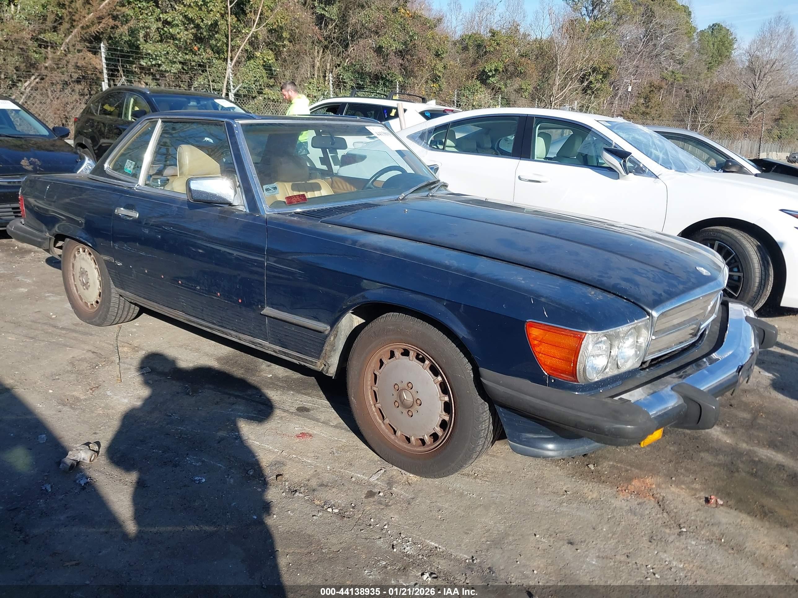 1986 Mercedes-benz 560 Sl Blue vin: WDBBA48DXGA050914
