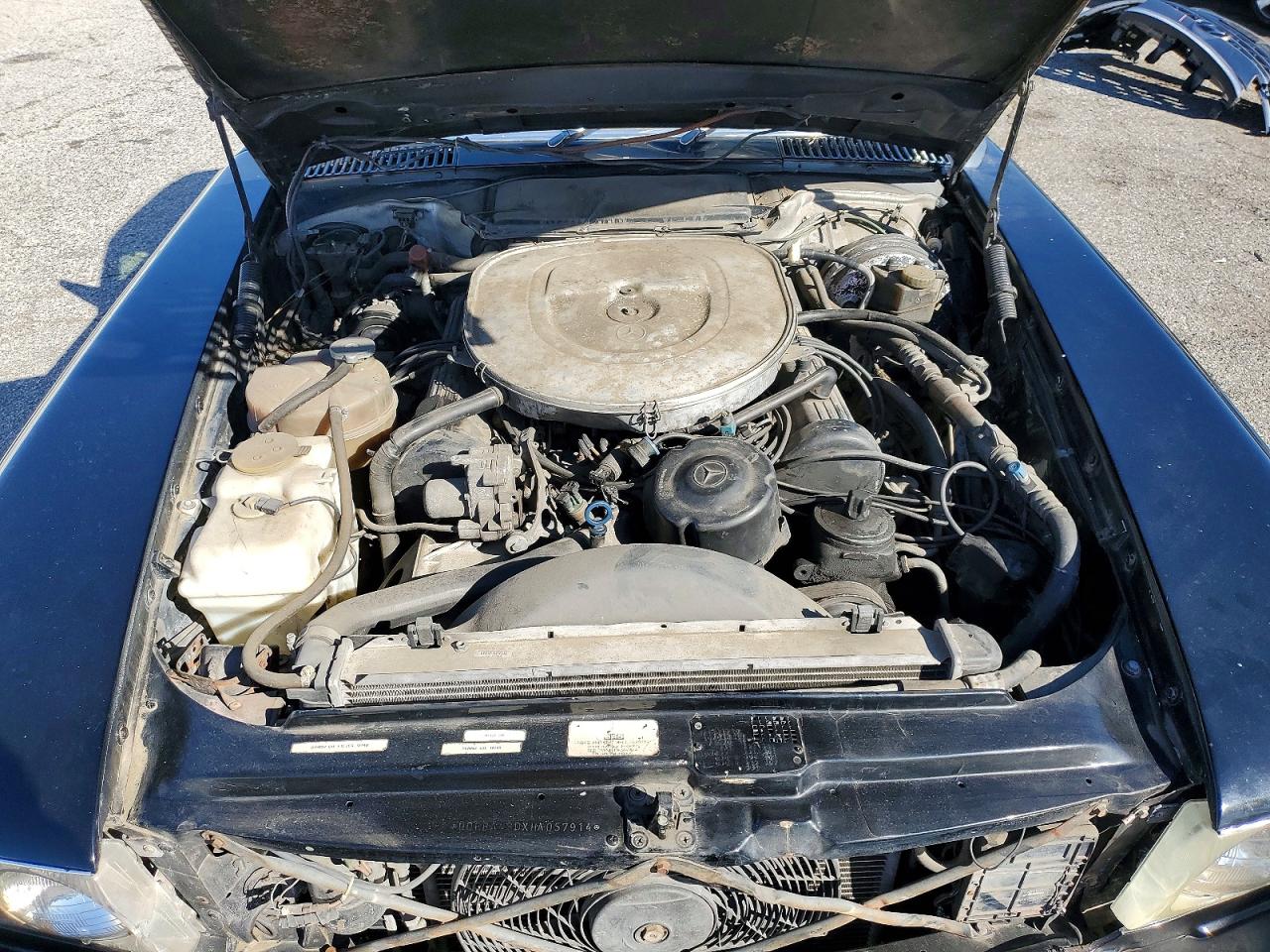 1987 Mercedes-benz 560 Sl Черный vin: WDBBA48DXHA057914