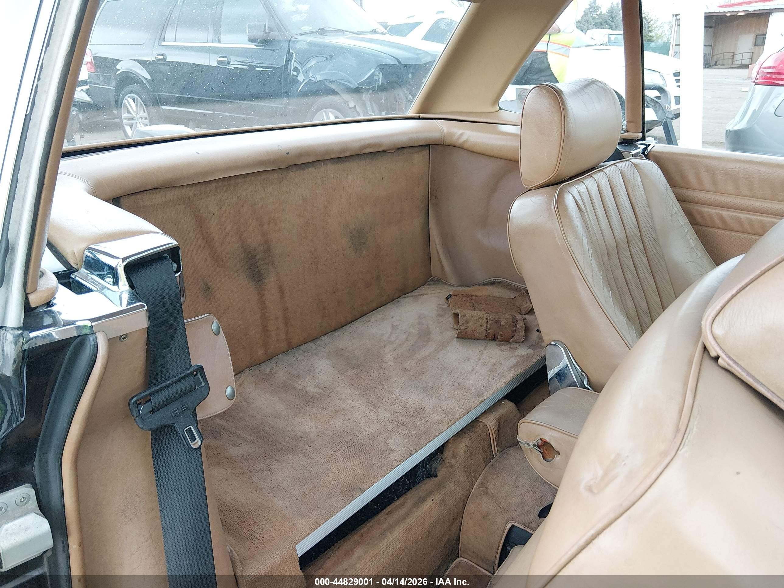 1987 Mercedes-benz 560 Sl Черный vin: WDBBA48DXHA062451