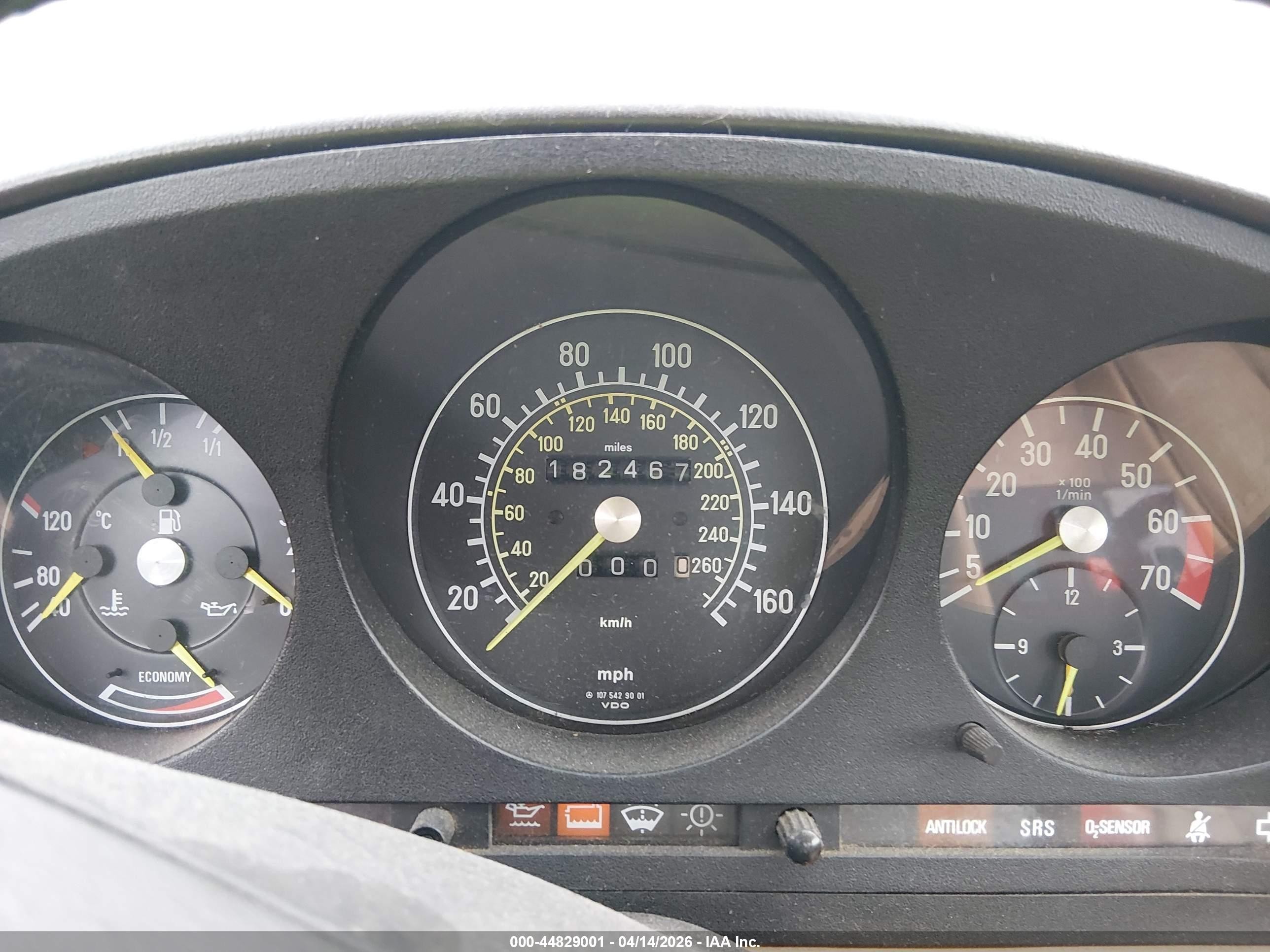 1987 Mercedes-benz 560 Sl Черный vin: WDBBA48DXHA062451