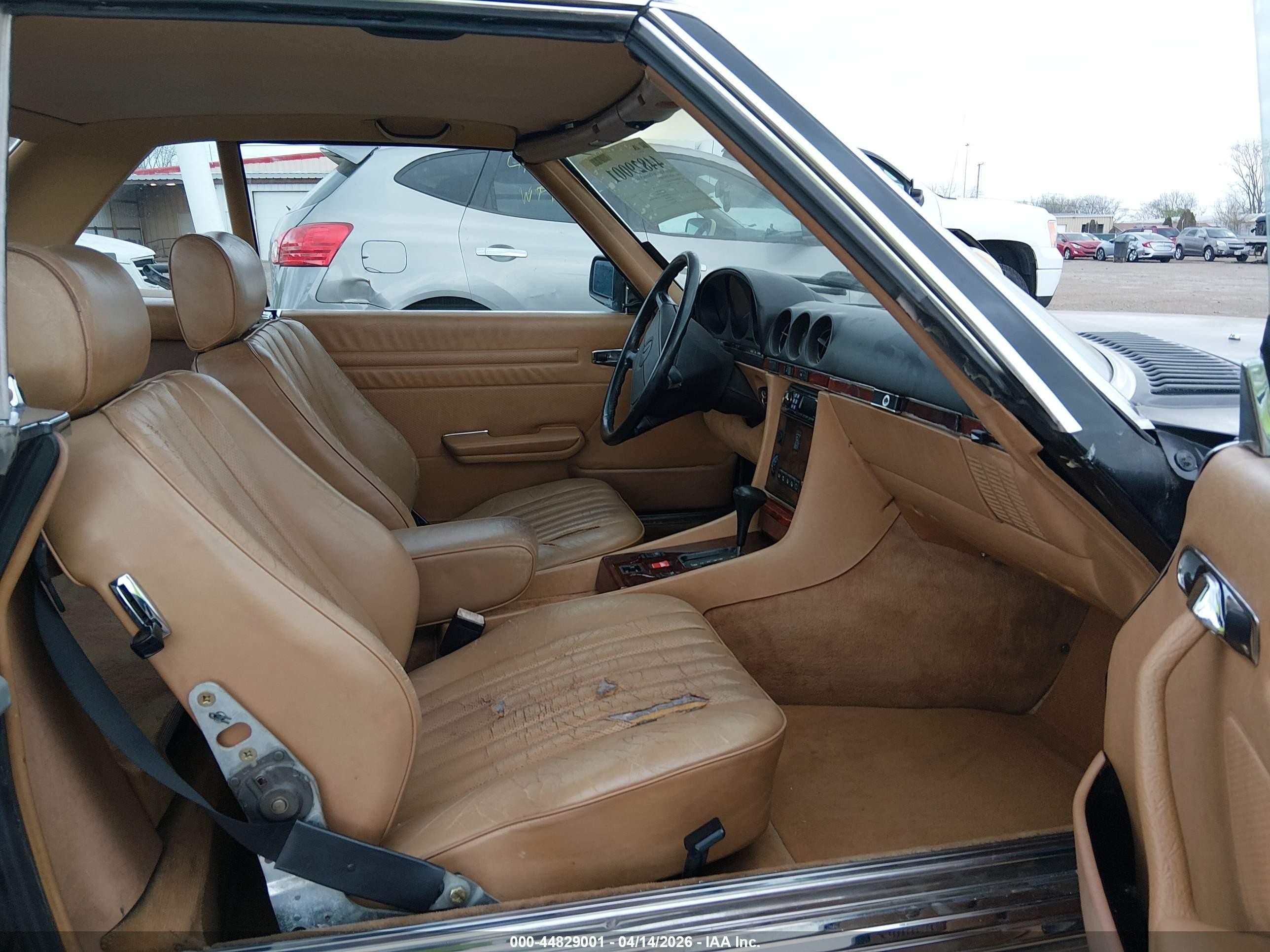 1987 Mercedes-benz 560 Sl Черный vin: WDBBA48DXHA062451