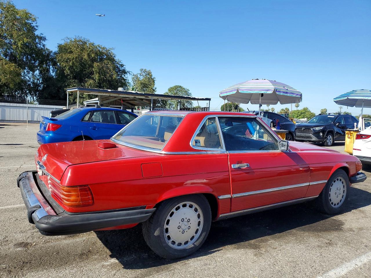 1987 Mercedes-benz 560 Sl Red vin: WDBBA48DXHA064281