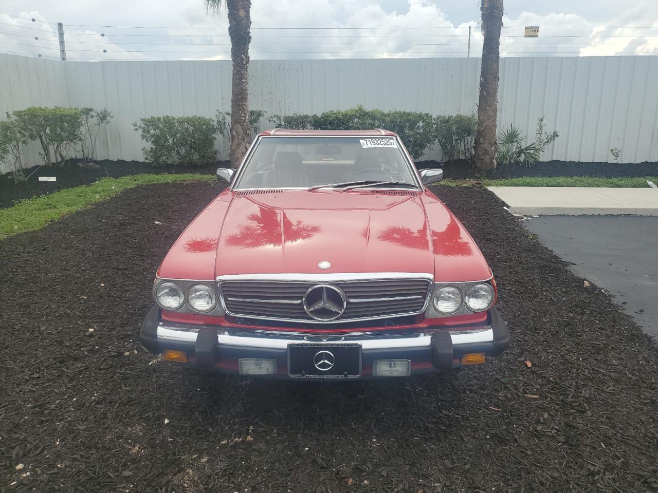 1987 Mercedes-benz 560 Sl Red vin: WDBBA48DXHA072249