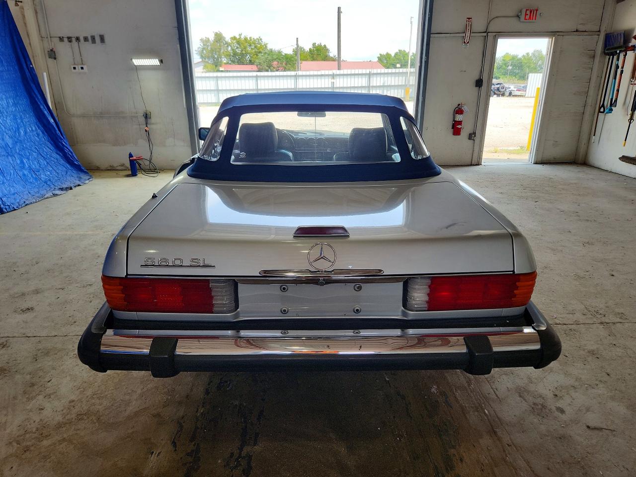 1988 Mercedes-benz 560 Sl Silver vin: WDBBA48DXJA082690