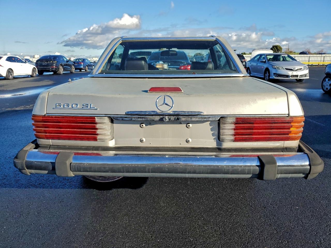 1988 Mercedes-benz 560 Sl Silver vin: WDBBA48DXJA083385