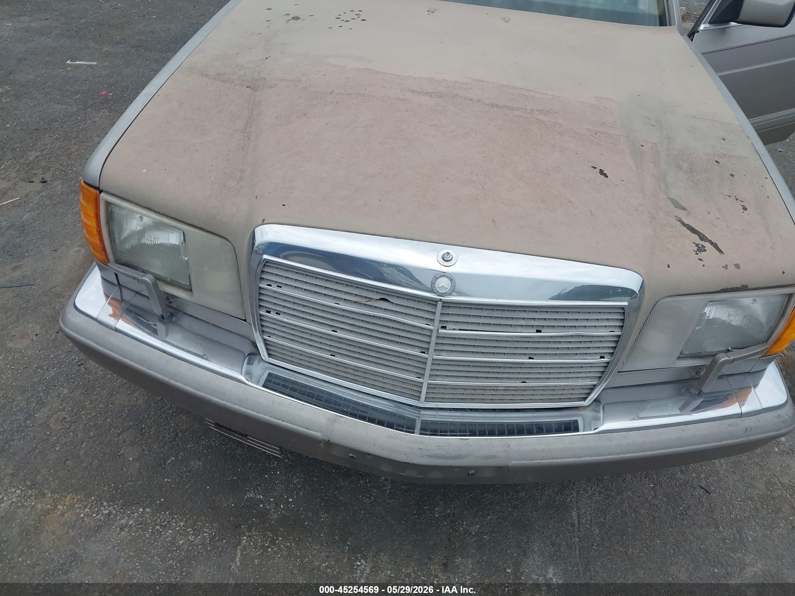 1990 Mercedes-benz 300 Se Silver vin: WDBCA24D0LA533644