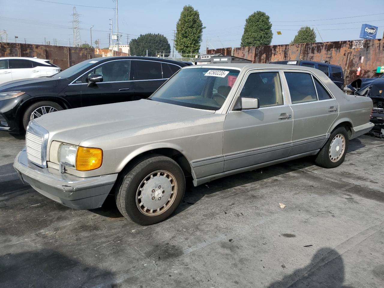 1990 Mercedes-benz 300 Se Tan vin: WDBCA24D0LA538469