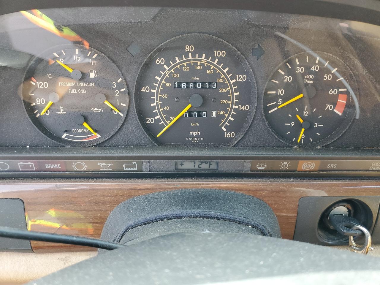 1990 Mercedes-benz 300 Se Tan vin: WDBCA24D0LA538469
