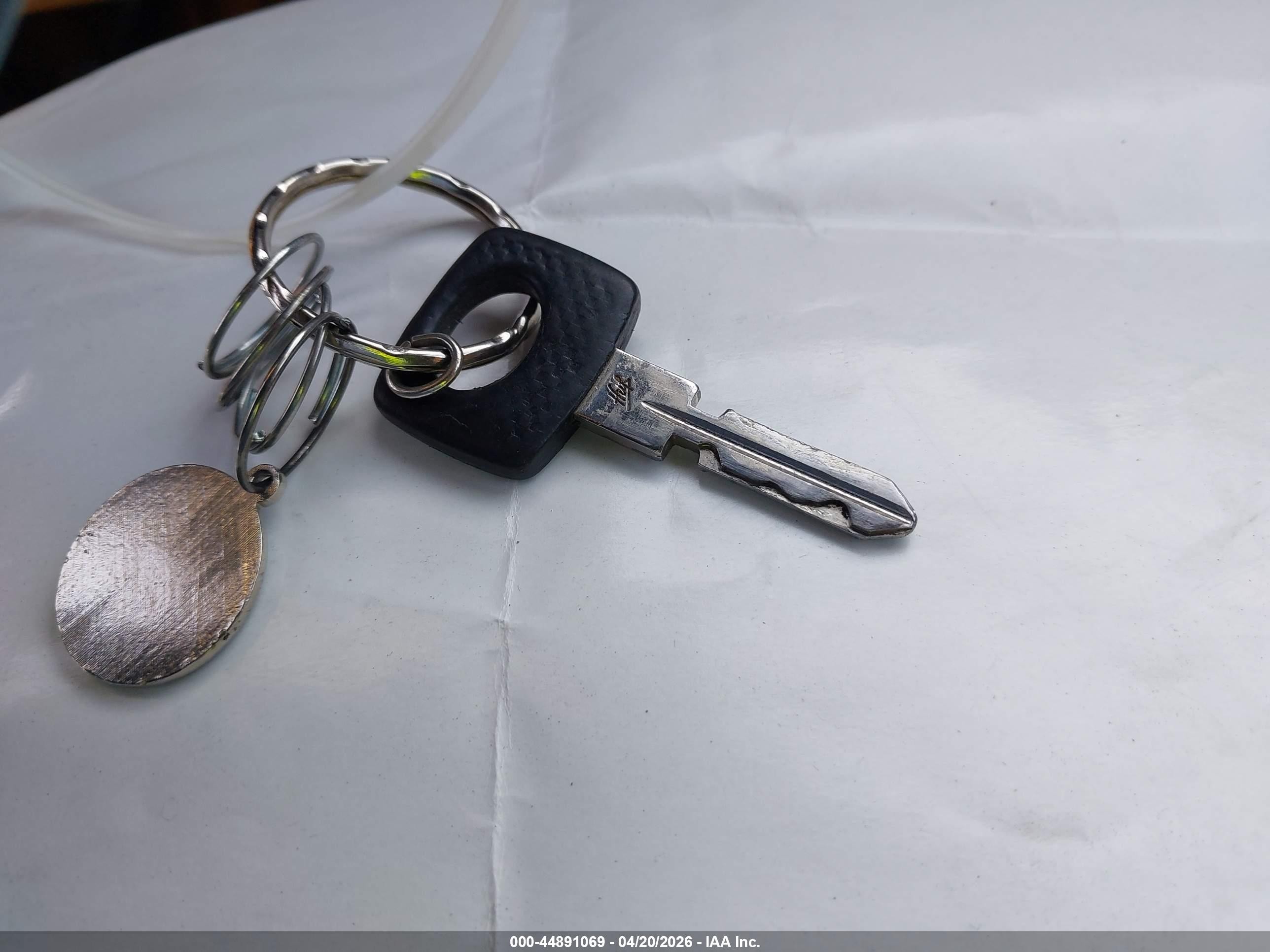1991 Mercedes-benz 300 Se Белый vin: WDBCA24D0MA599967