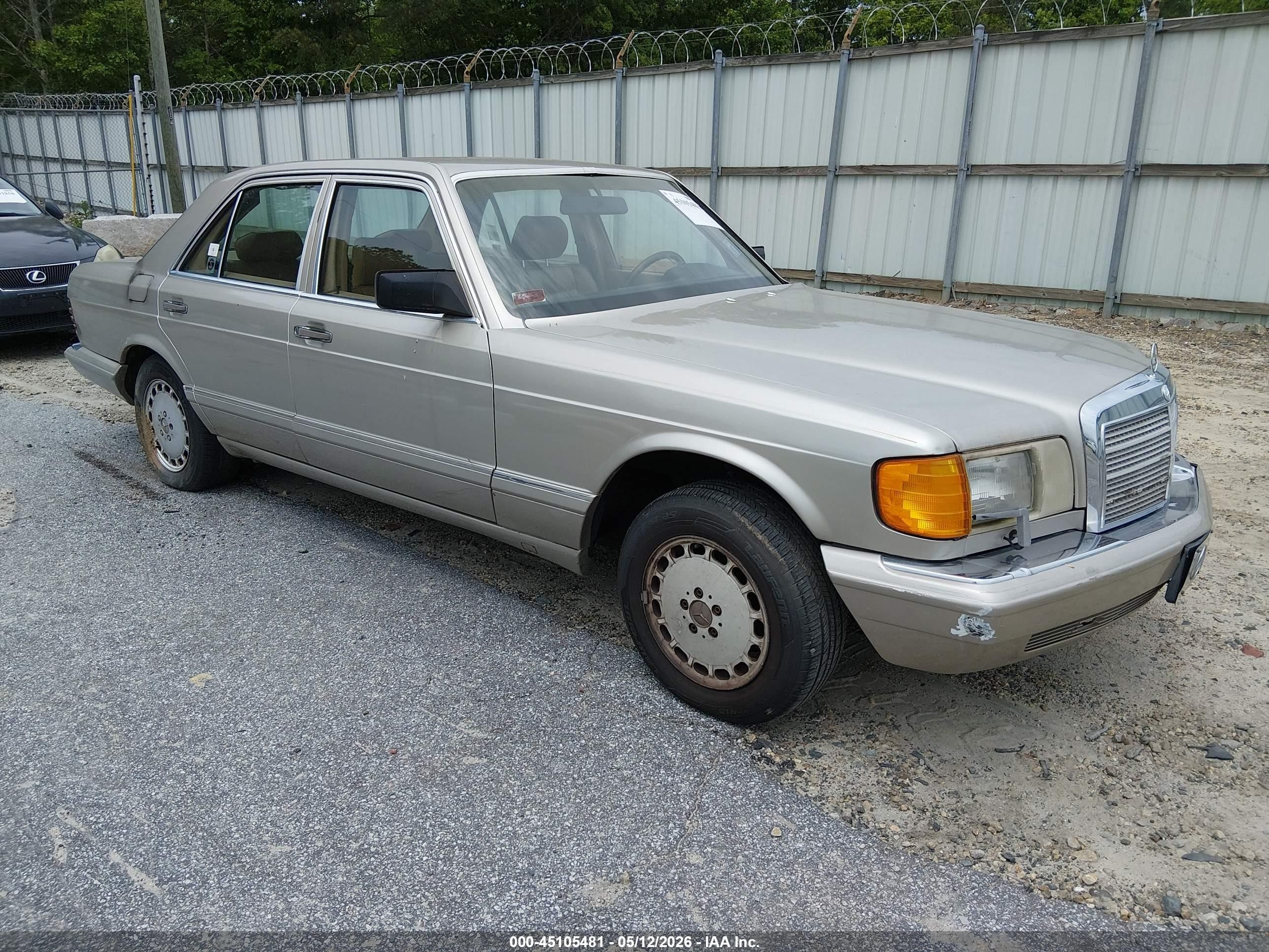 1991 Mercedes-benz 300 Se Золотой vin: WDBCA24D1MA568999