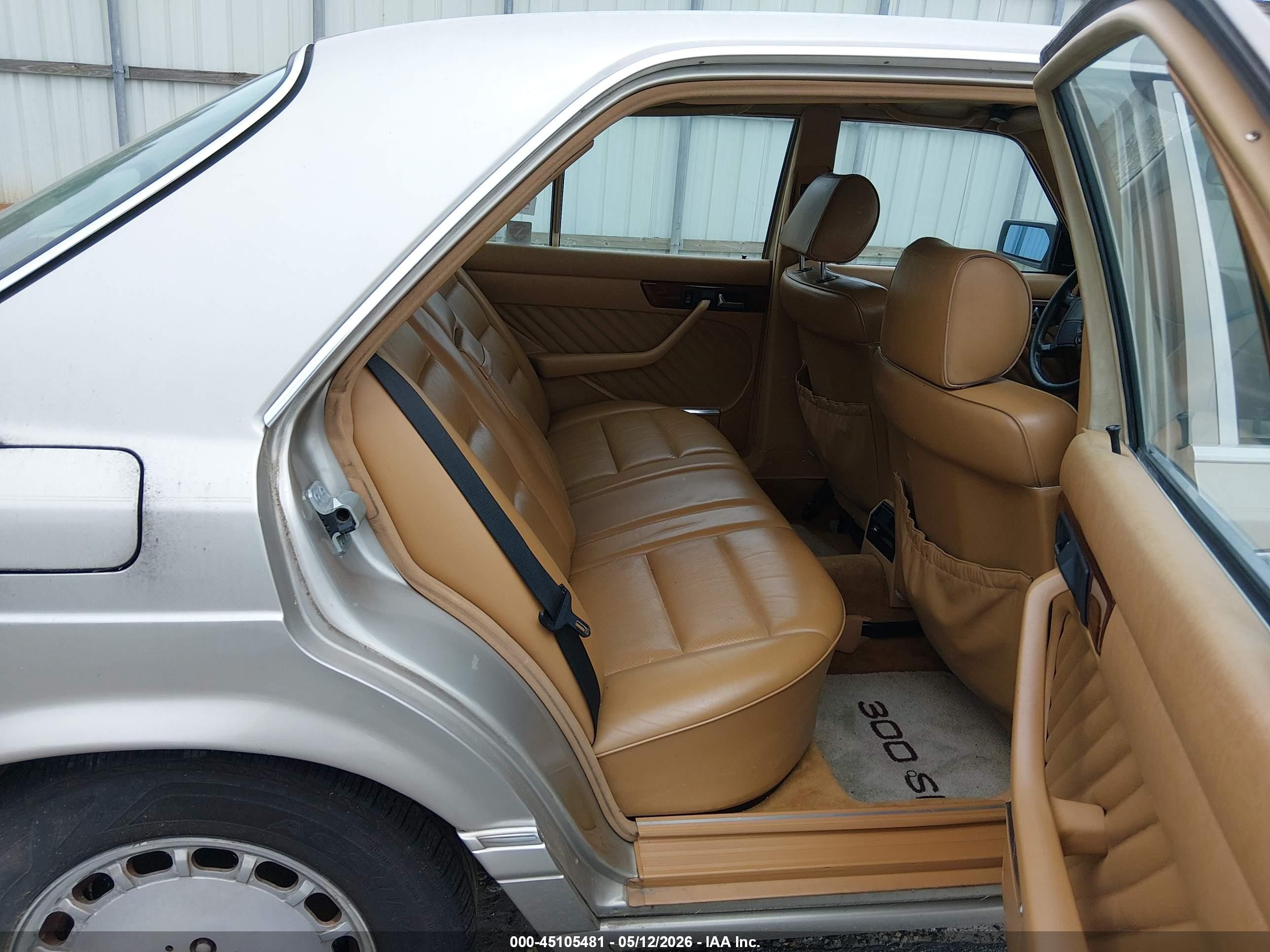 1991 Mercedes-benz 300 Se Золотой vin: WDBCA24D1MA568999