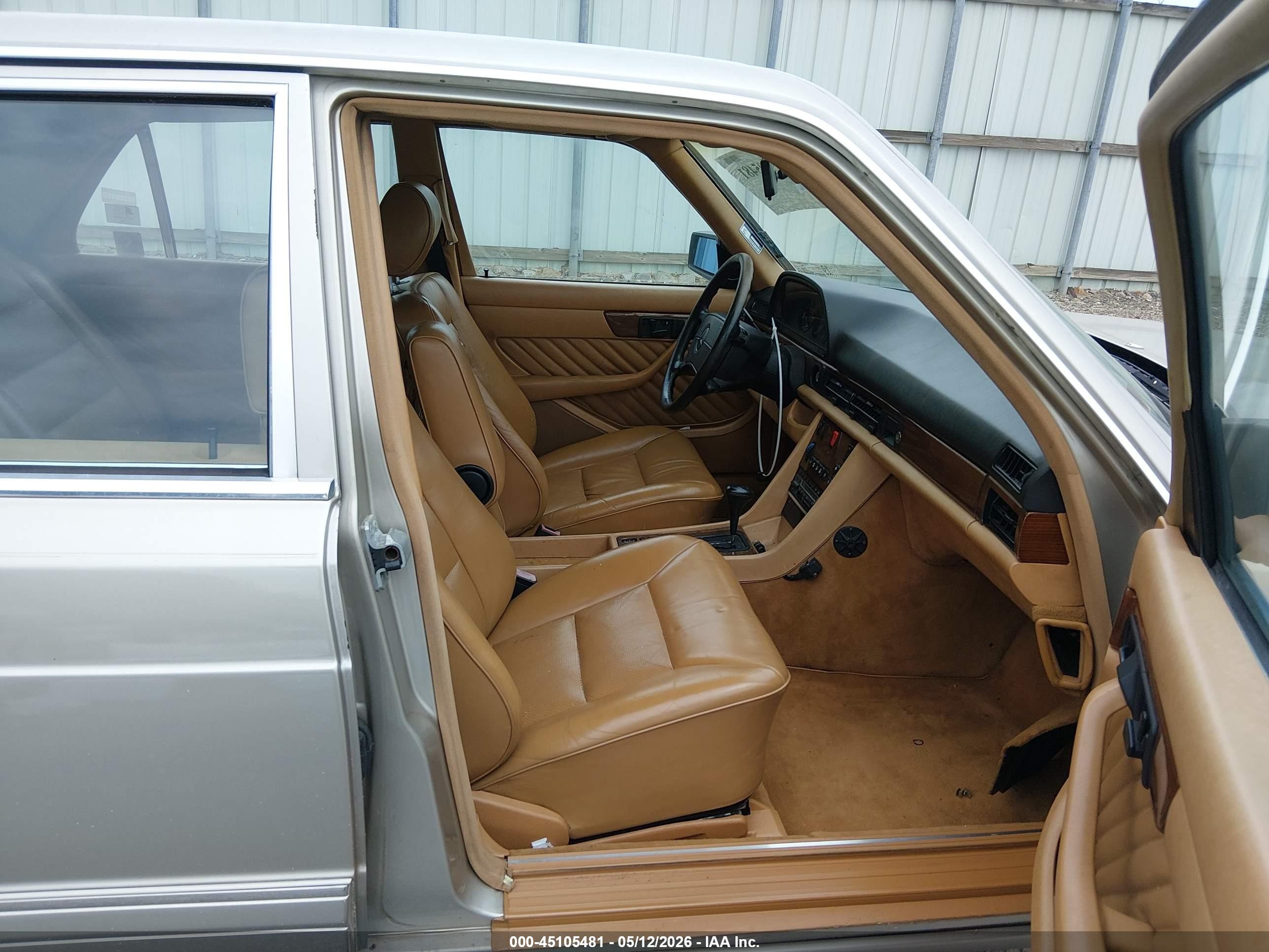 1991 Mercedes-benz 300 Se Золотой vin: WDBCA24D1MA568999