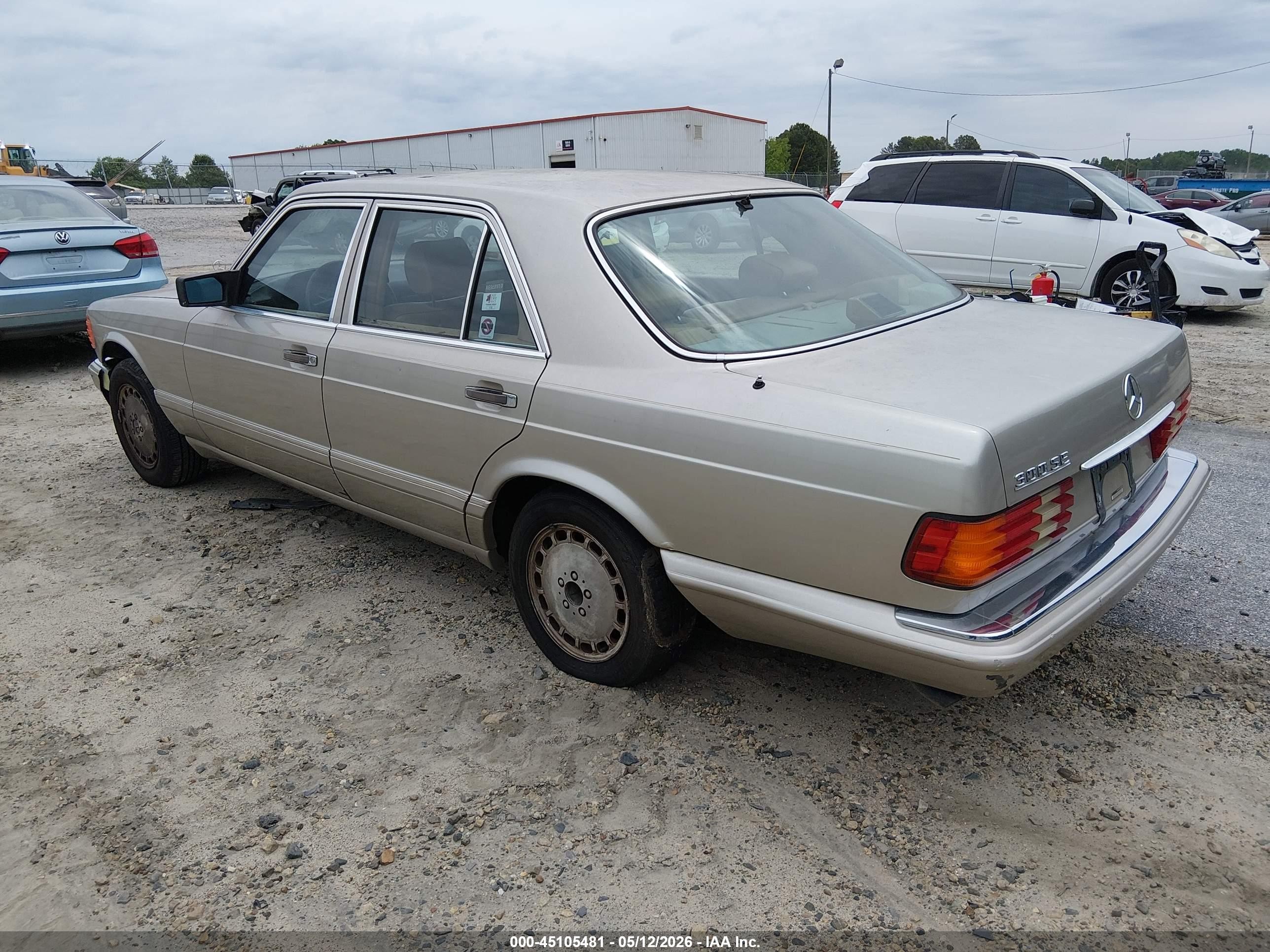 1991 Mercedes-benz 300 Se Золотой vin: WDBCA24D1MA568999