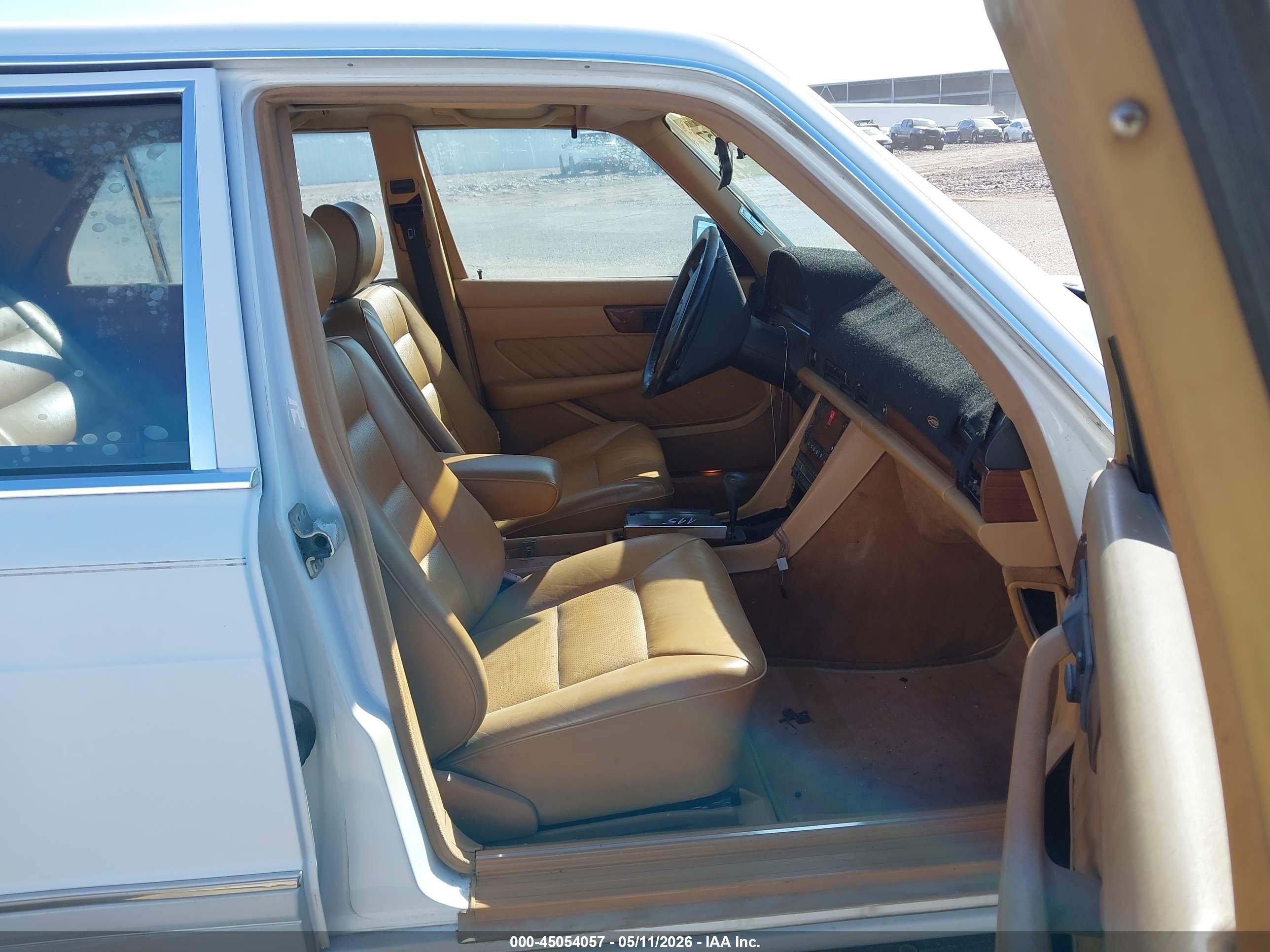 1991 Mercedes-benz 300 Se White vin: WDBCA24D1MA606960