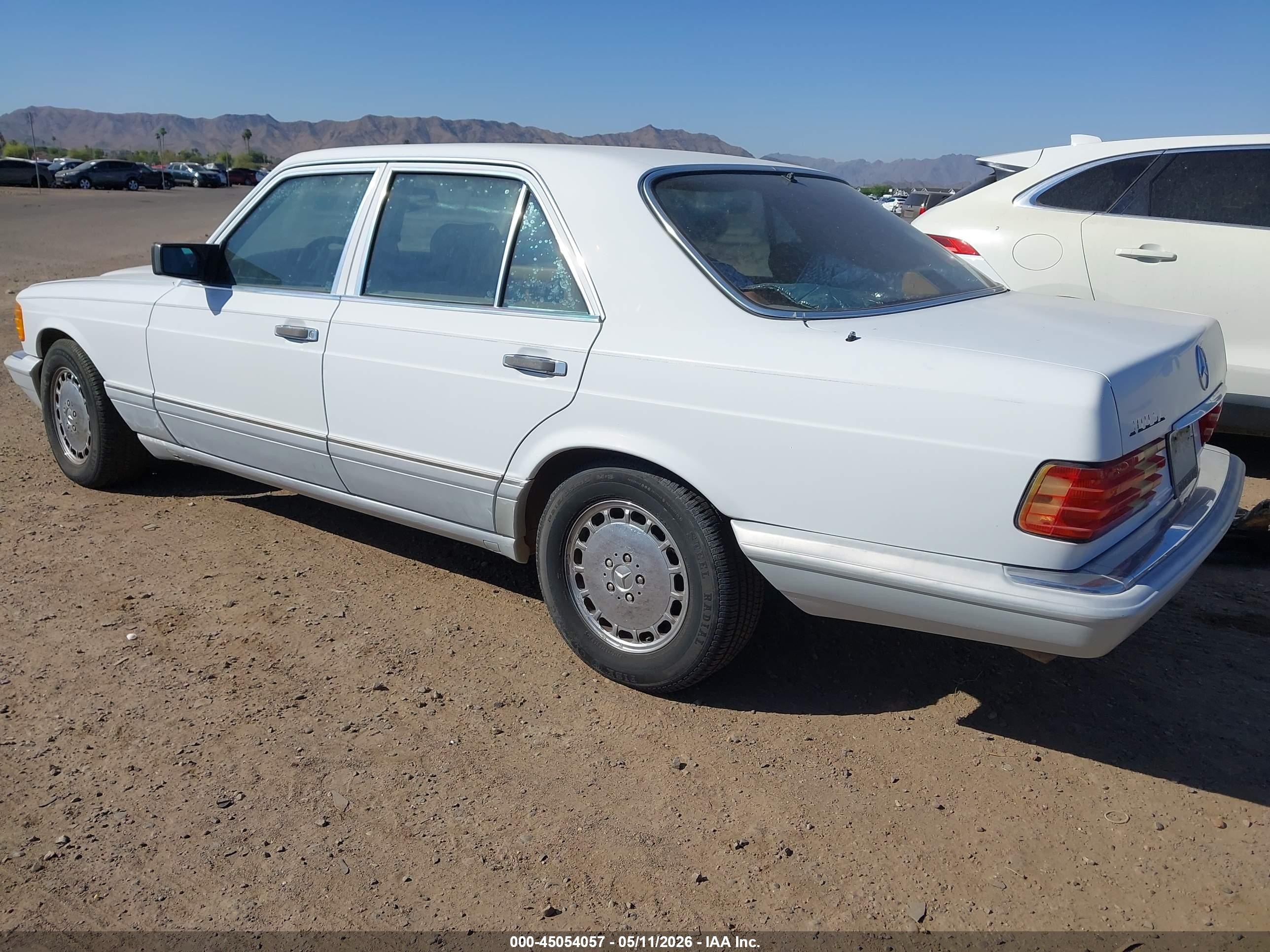 1991 Mercedes-benz 300 Se White vin: WDBCA24D1MA606960