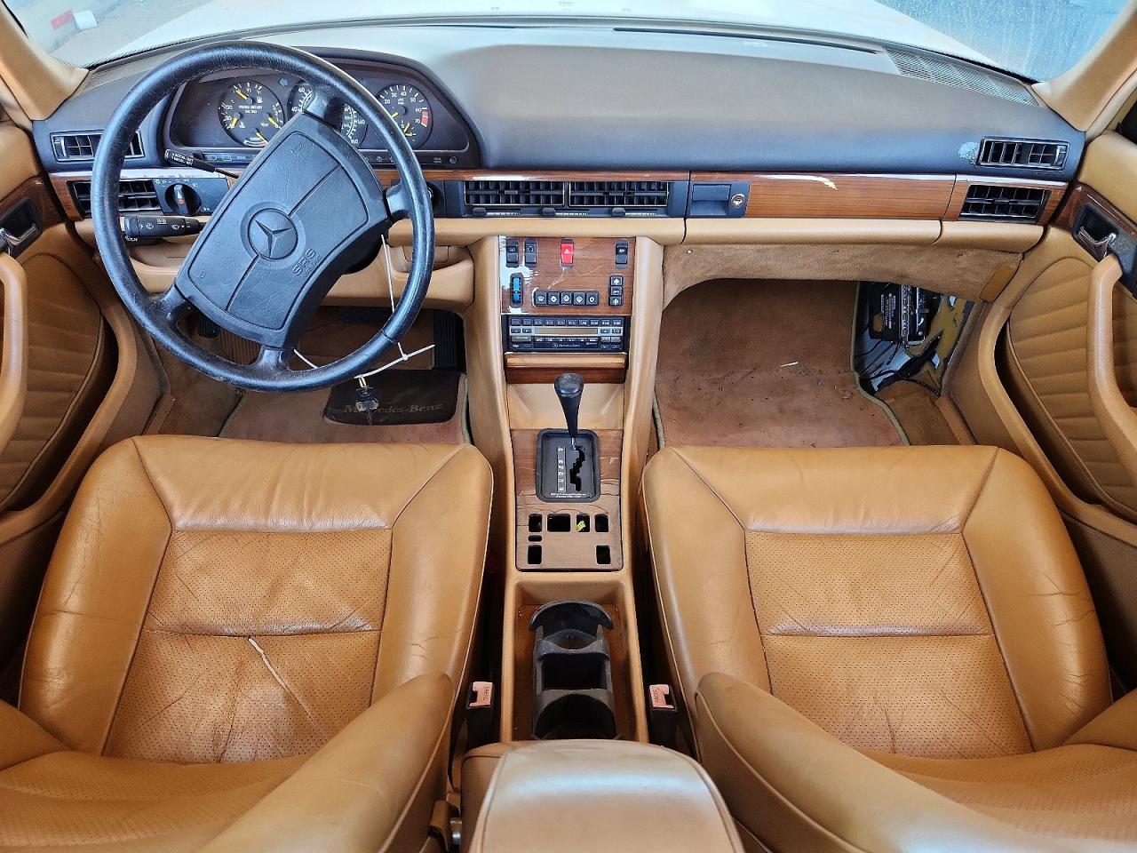1991 Mercedes-benz 300 Se White vin: WDBCA24D1MA606960