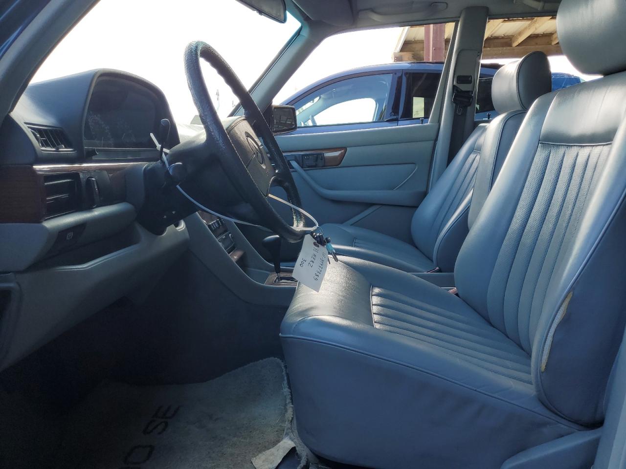 1988 Mercedes-benz 300 Se Синий vin: WDBCA24D2JA422445
