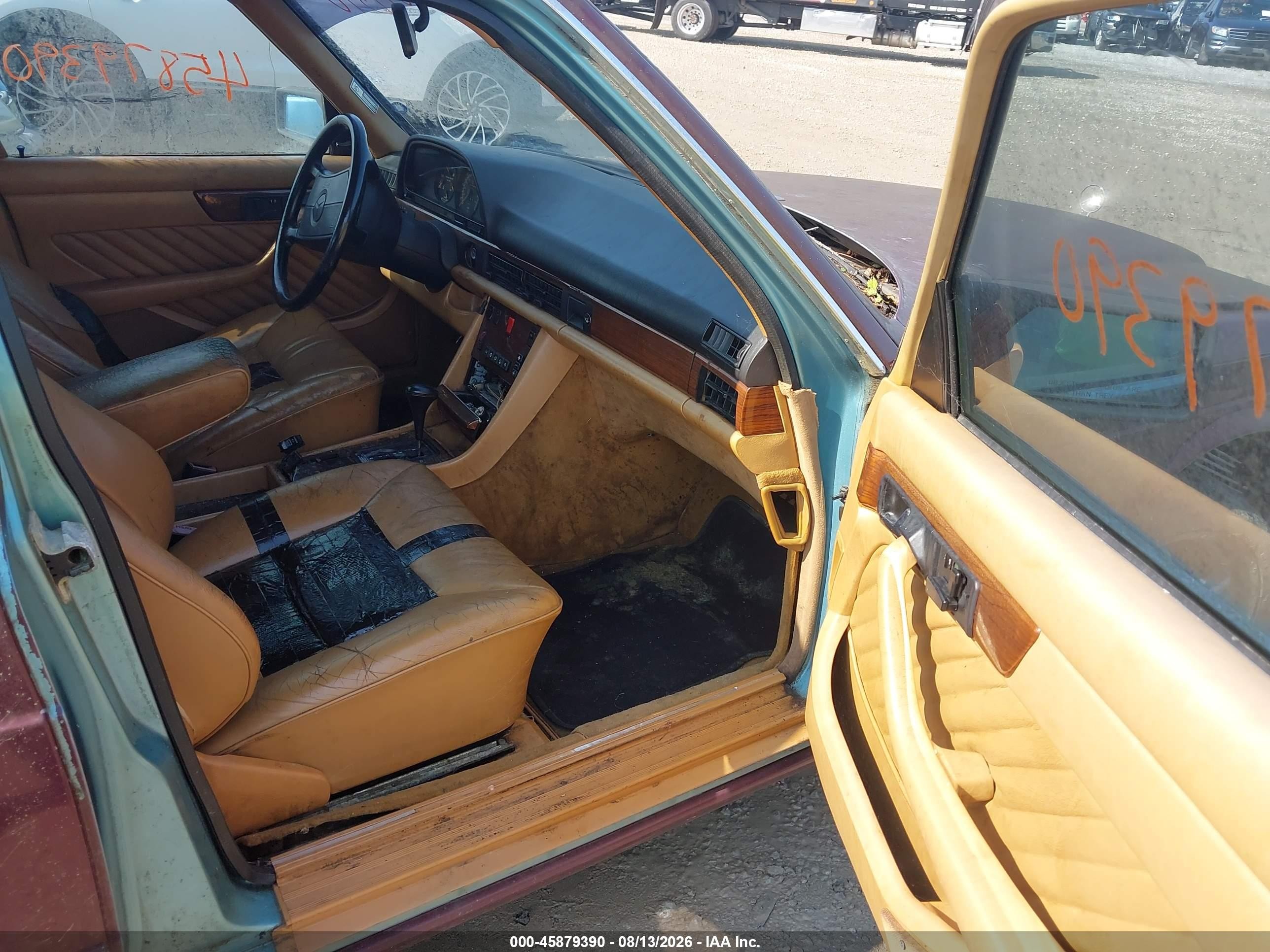 1991 Mercedes-benz 300 Se Maroon vin: WDBCA24D2MA598352