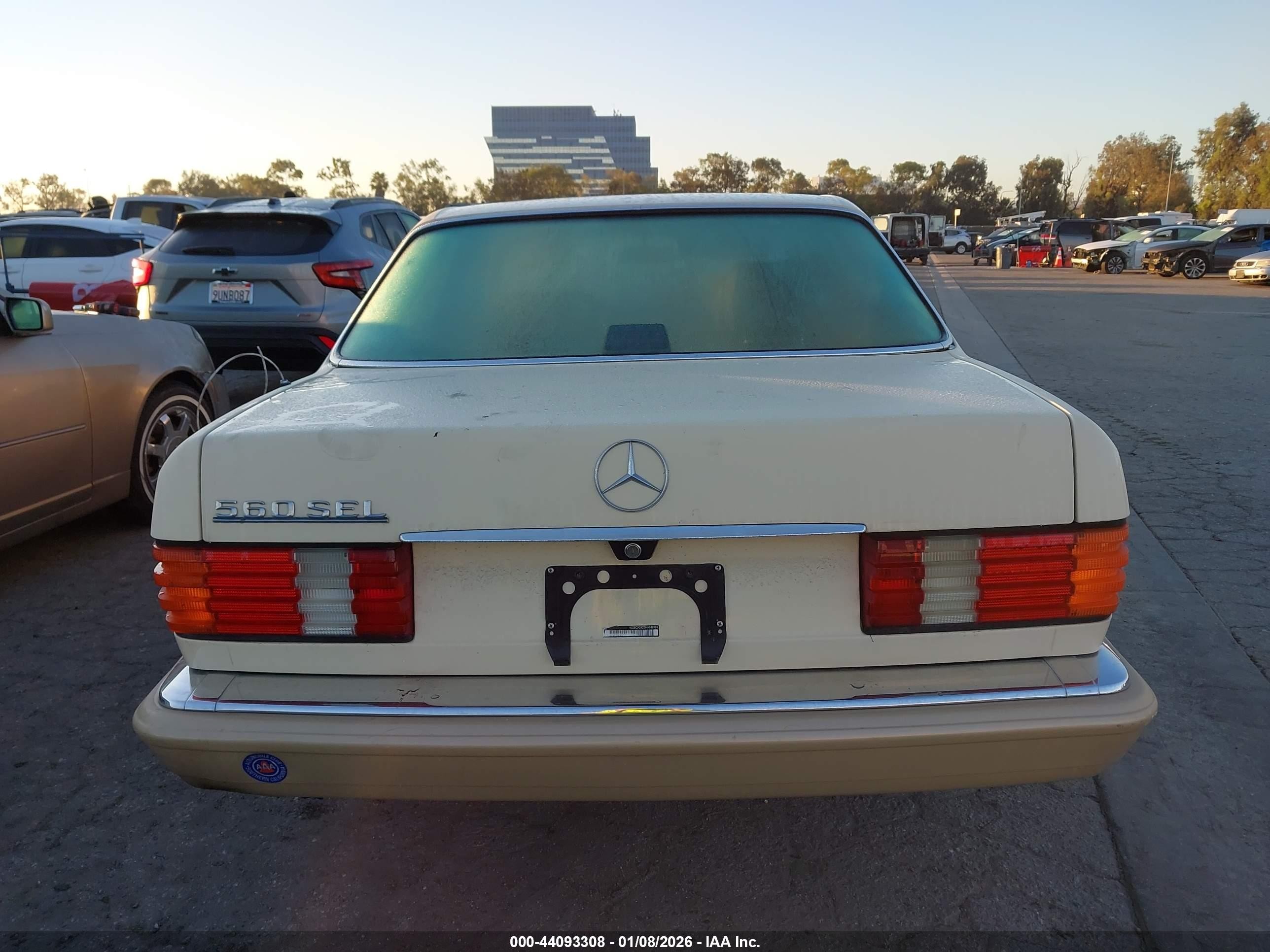 1991 Mercedes-benz 300 Se Pewter vin: WDBCA24D3MA588994