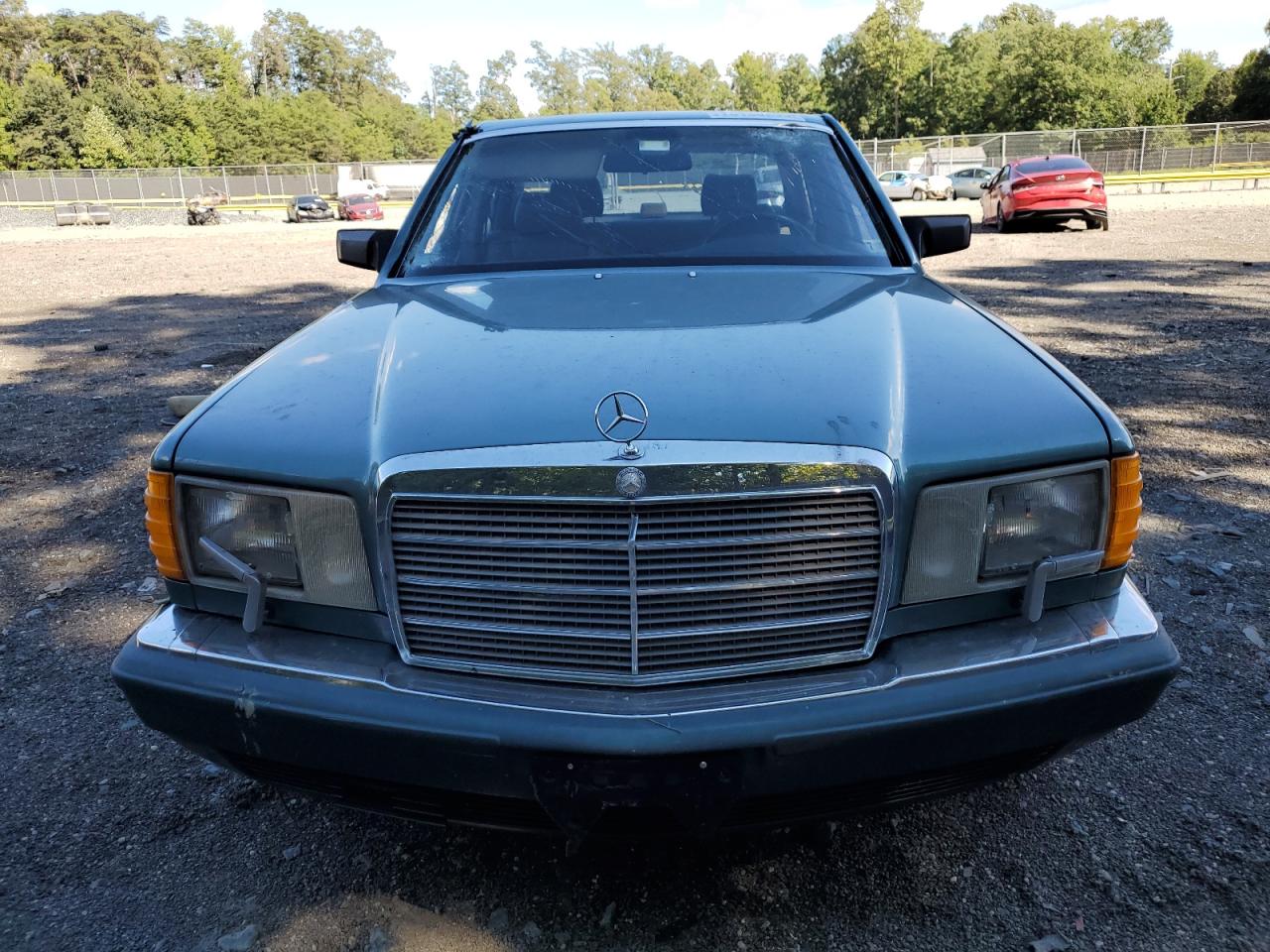 1989 Mercedes-benz 300 Se Бирюзовый vin: WDBCA24D4KA431052