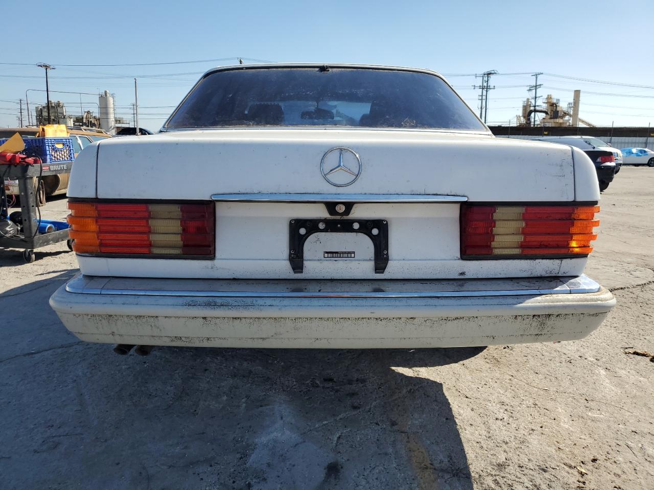 1991 Mercedes-benz 300 Se White vin: WDBCA24D4MA572092