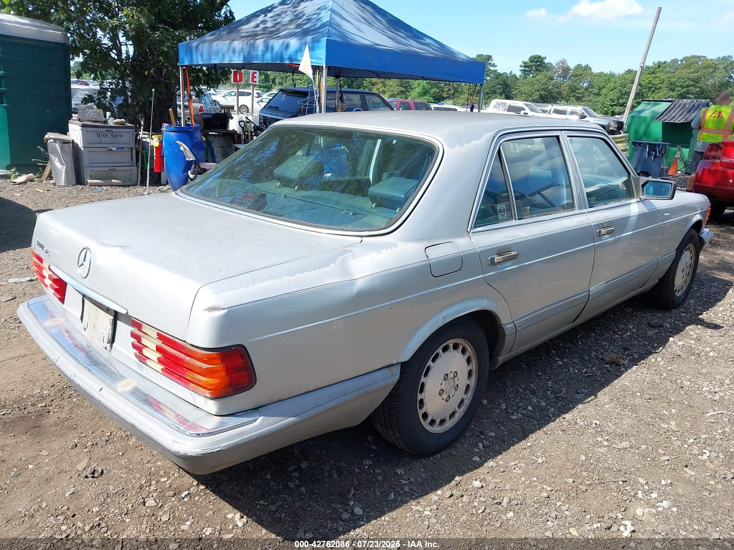 1988 Mercedes-benz 300 Se Silver vin: WDBCA24D5JA404473