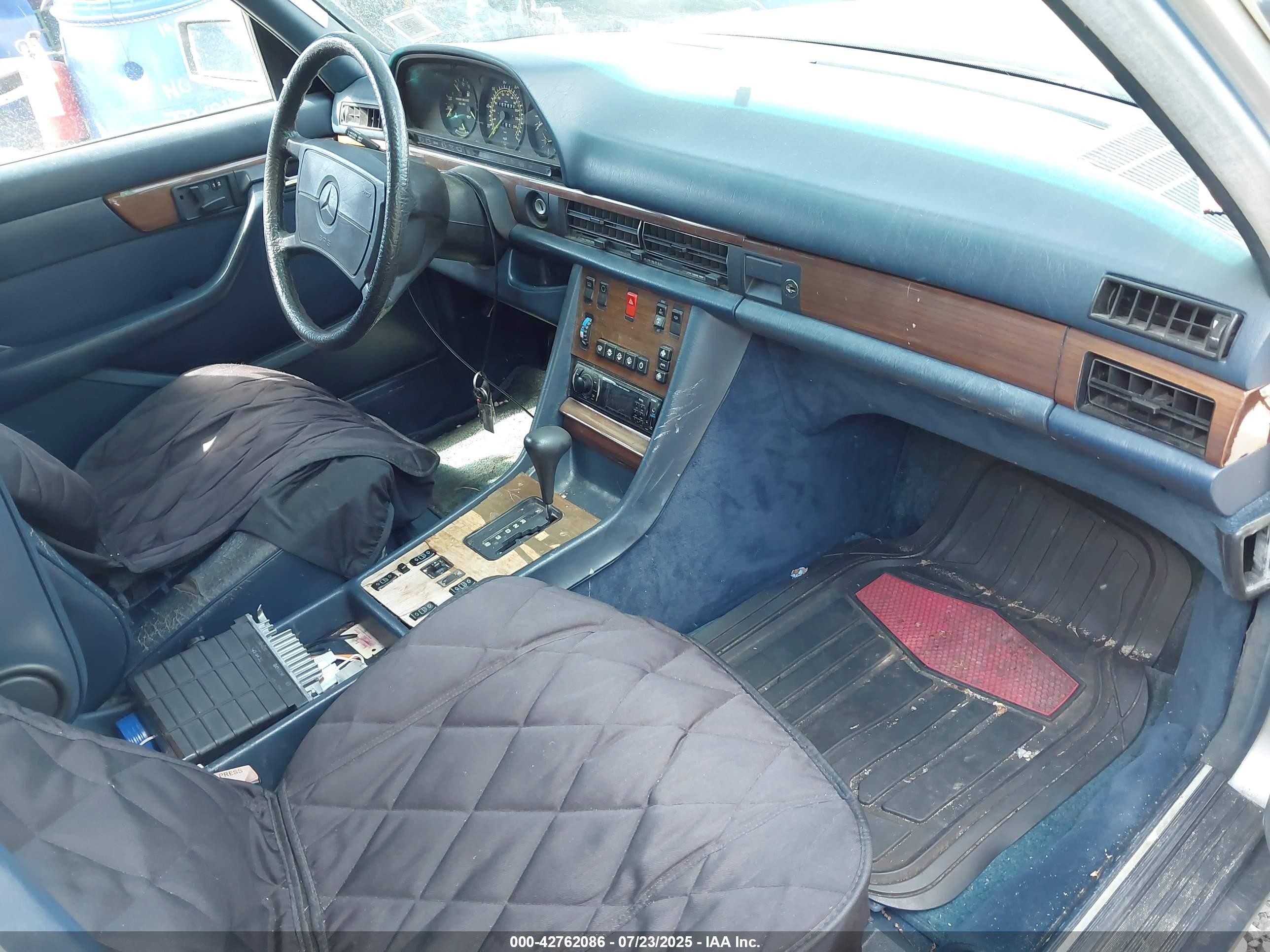 1988 Mercedes-benz 300 Se Silver vin: WDBCA24D5JA404473