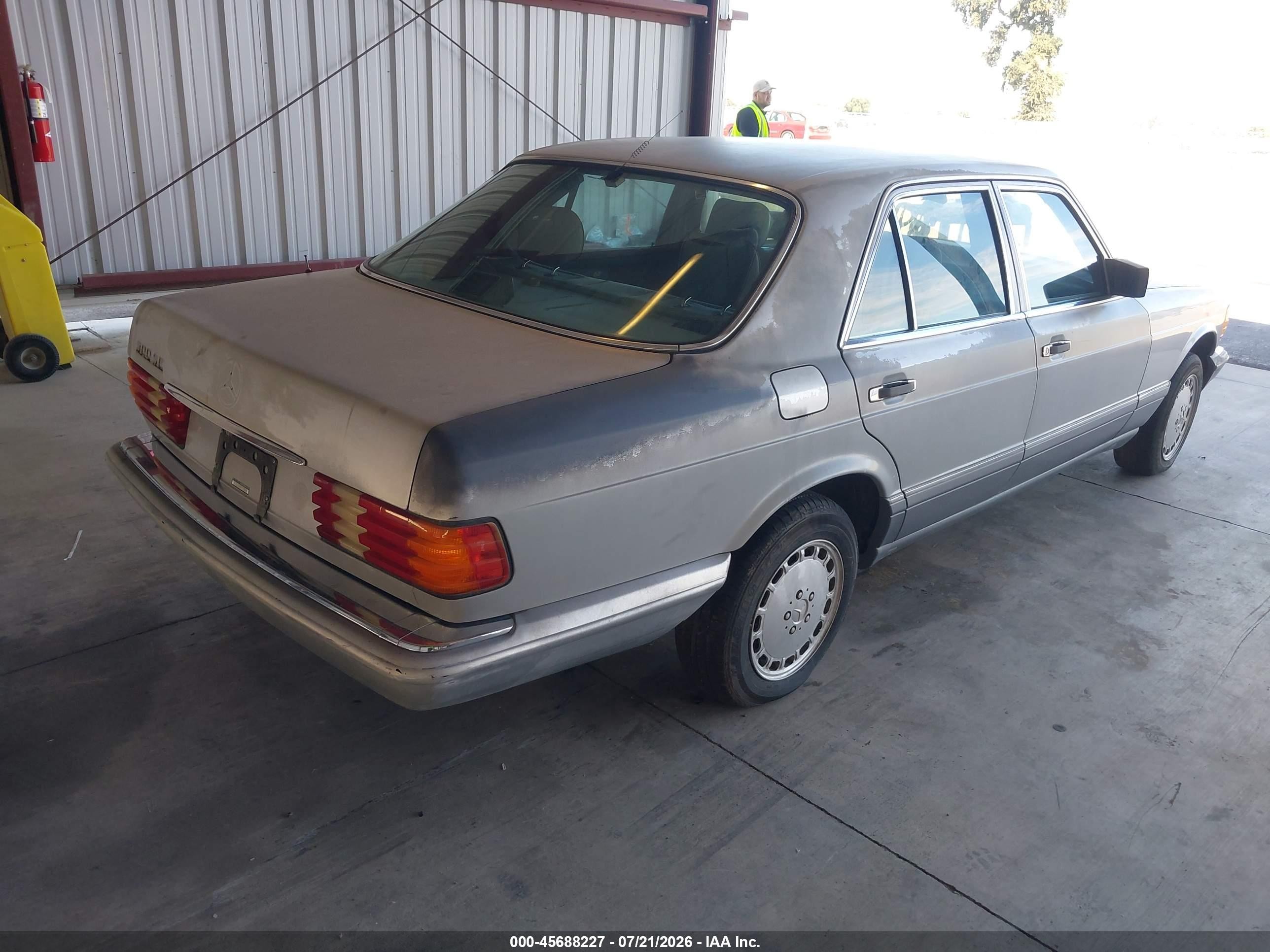 1991 Mercedes-benz 300 Se Silver vin: WDBCA24D5MA574319