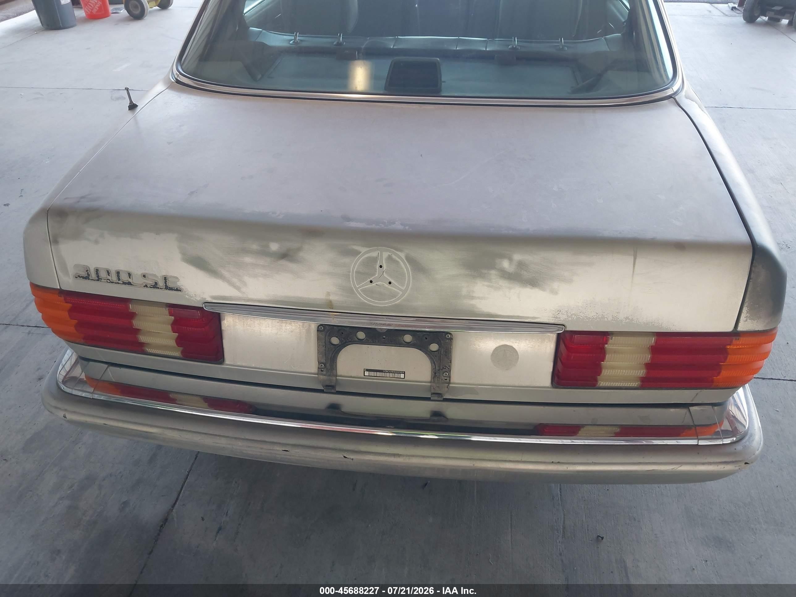 1991 Mercedes-benz 300 Se Silver vin: WDBCA24D5MA574319
